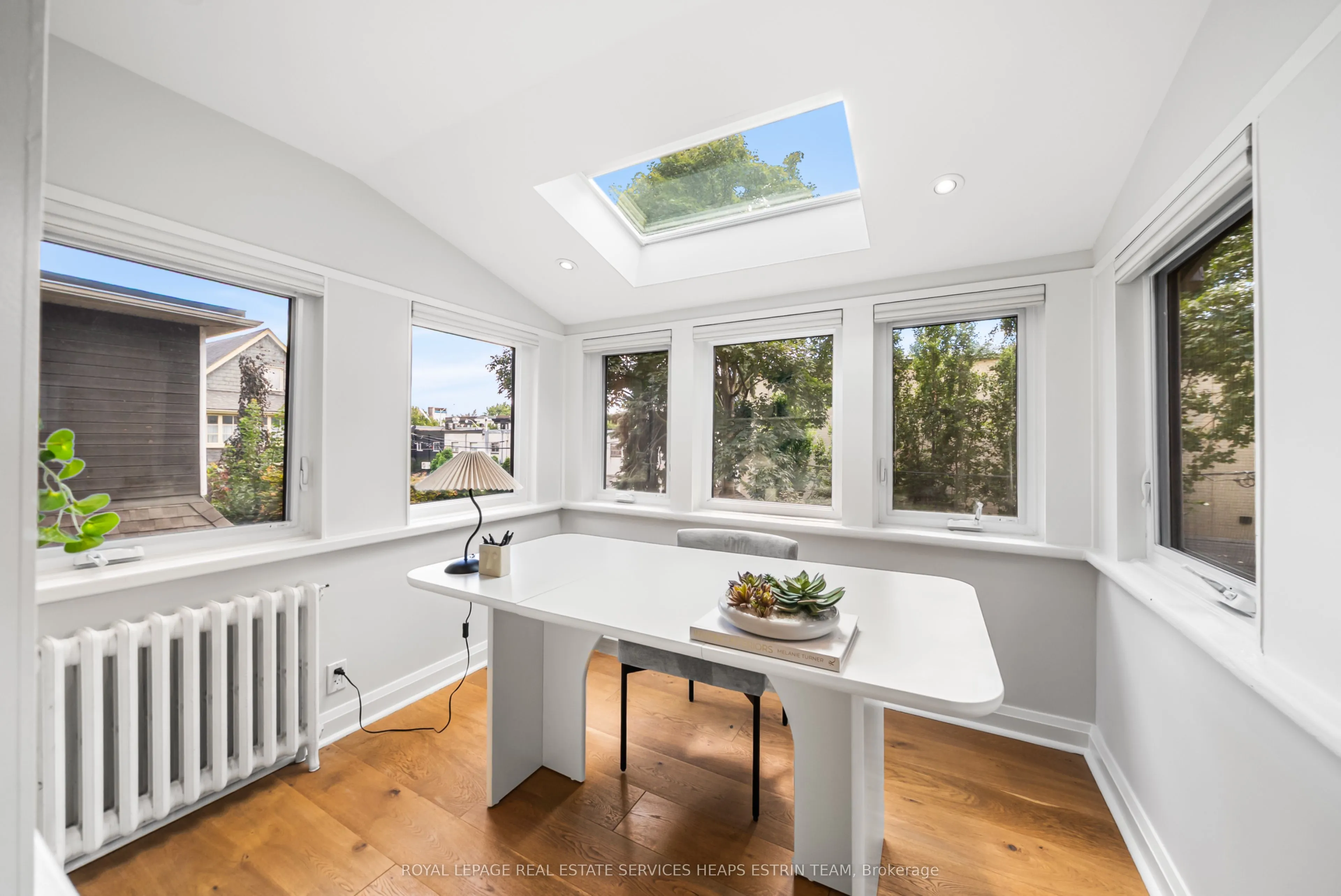 3 Hurndale Avenue