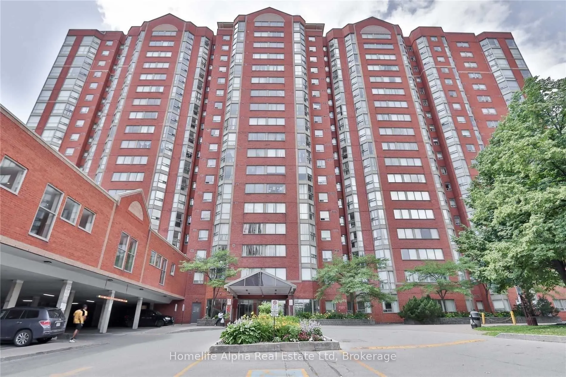 2460 Eglinton Avenue, #706