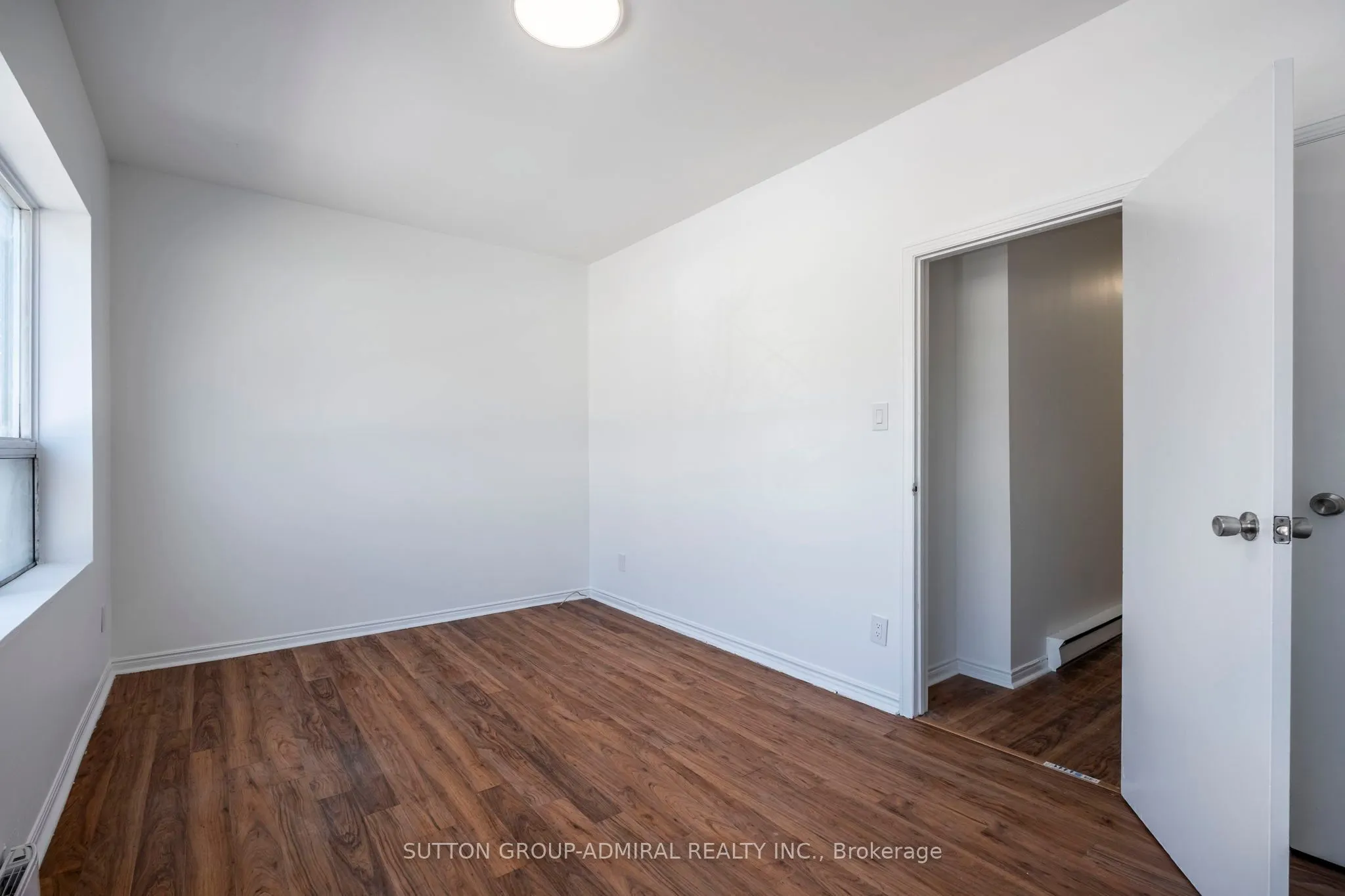 1969 queen Street E, #2