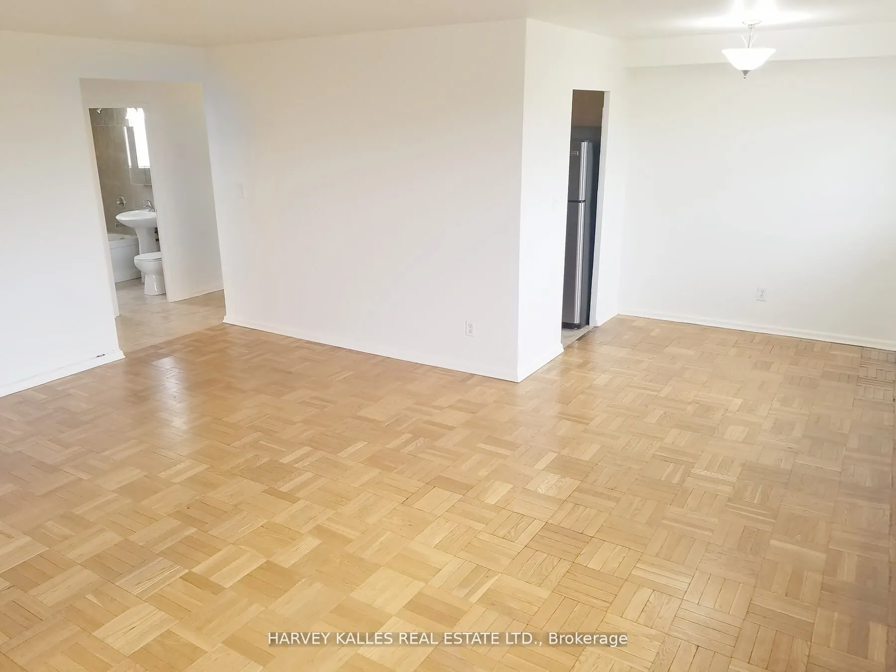 1751 Victoria Pk Avenue, #201