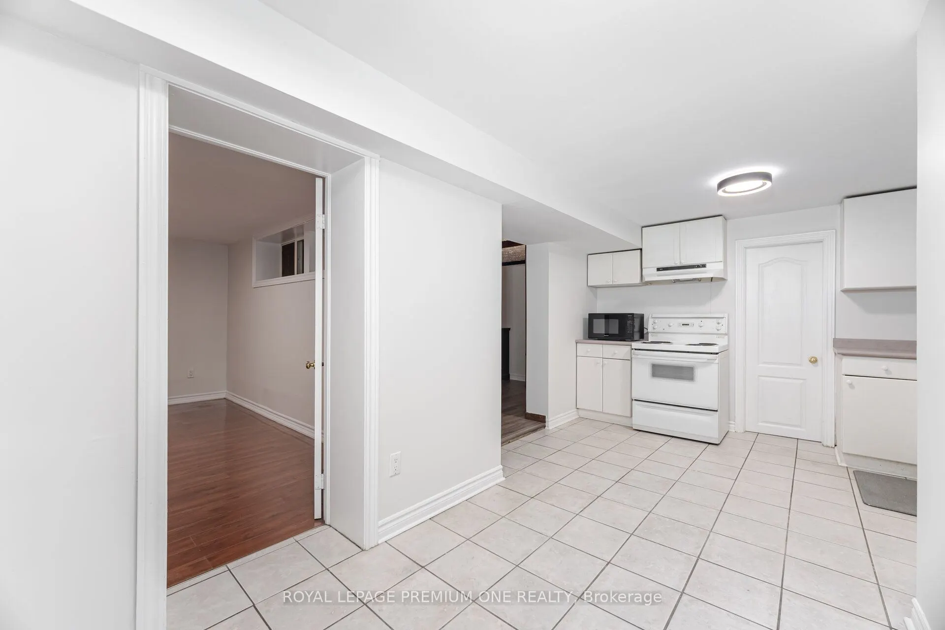 7 Bonnechere Crescent, #Bsmt