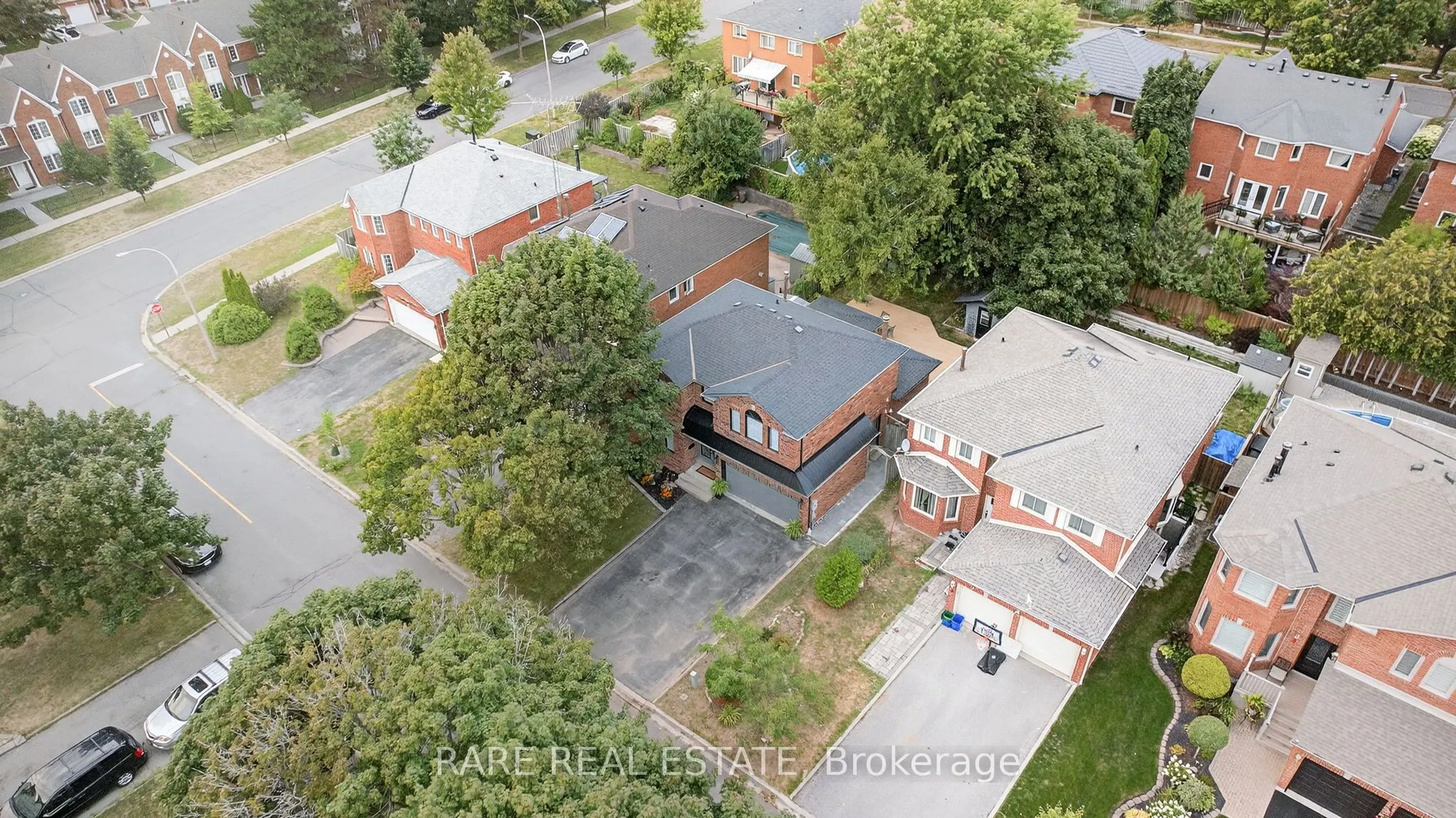 6 Carmichael Drive