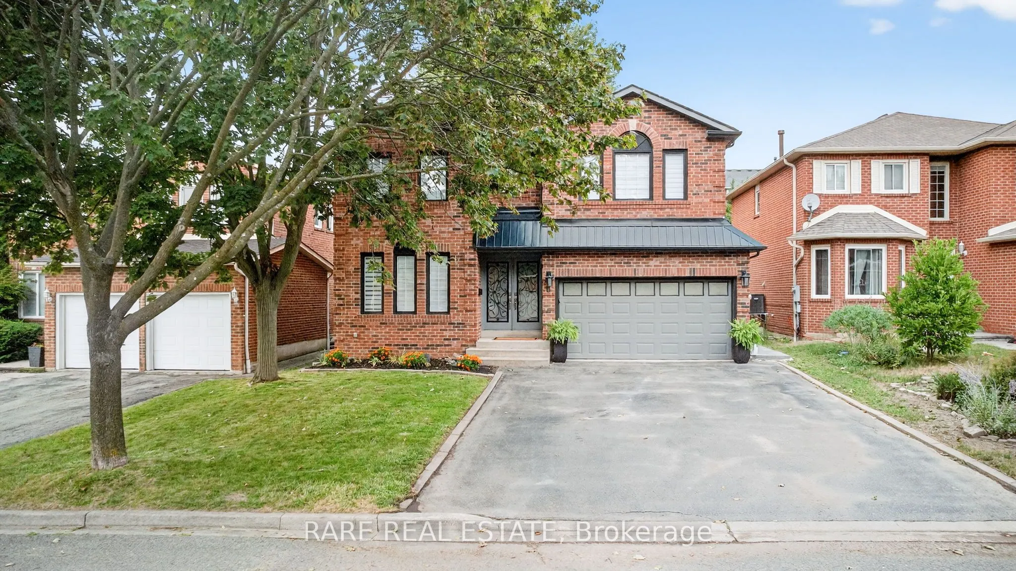 6 Carmichael Drive
