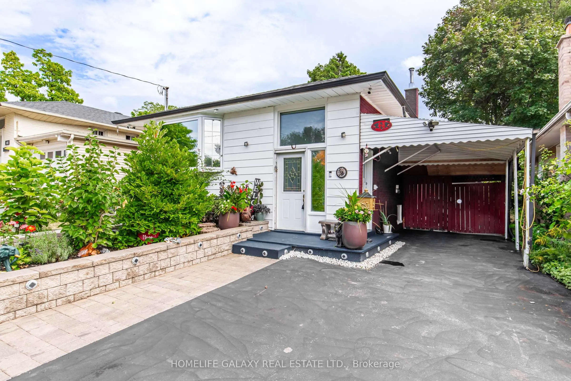 43 Larkhall Avenue
