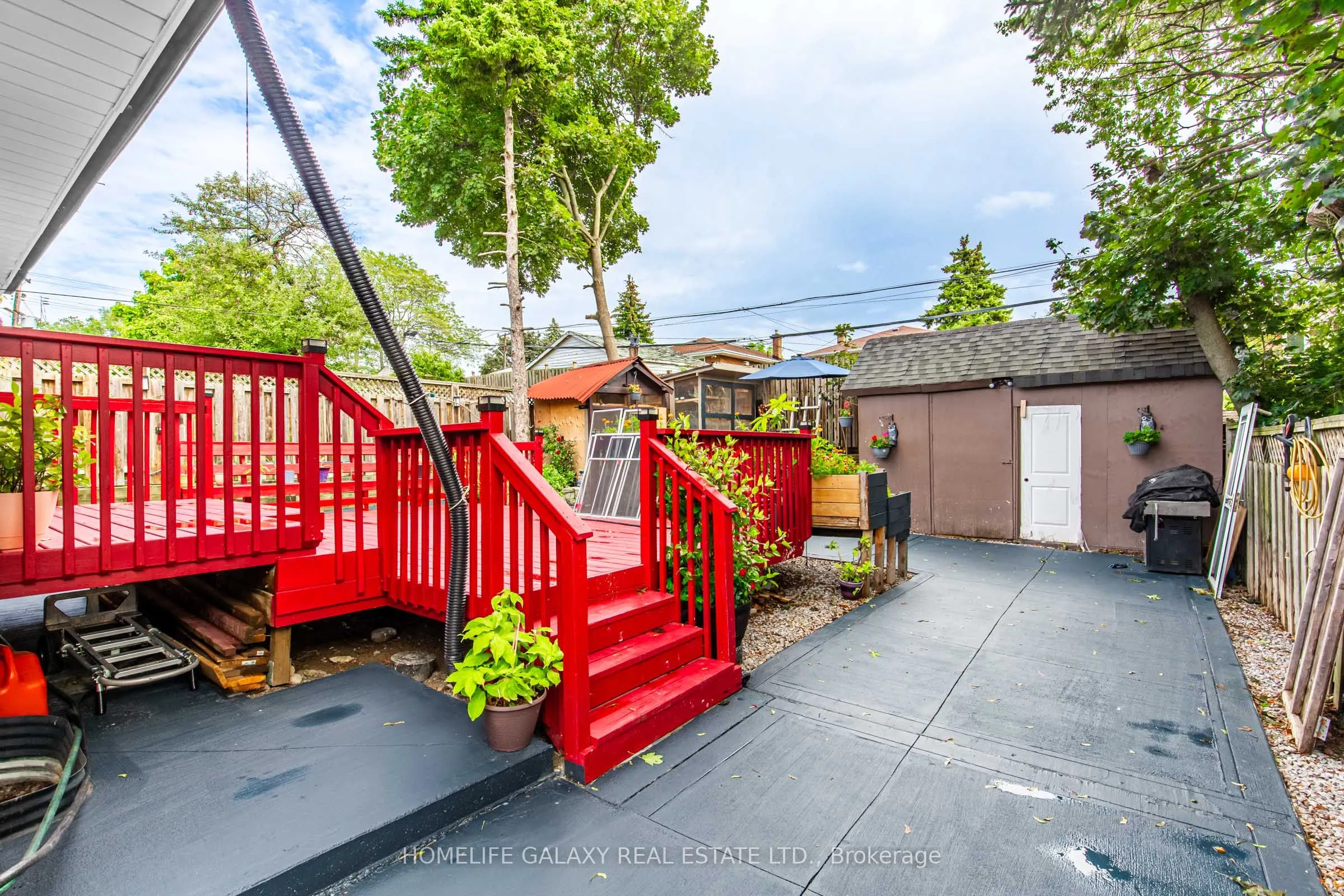 43 Larkhall Avenue