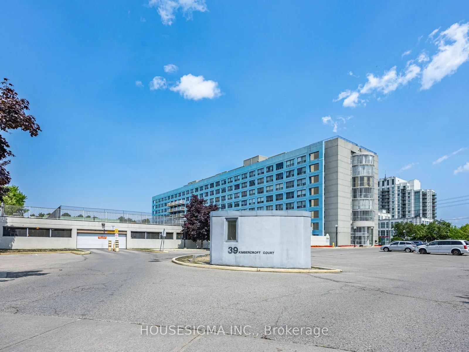 39 Kimbercroft Court, #703