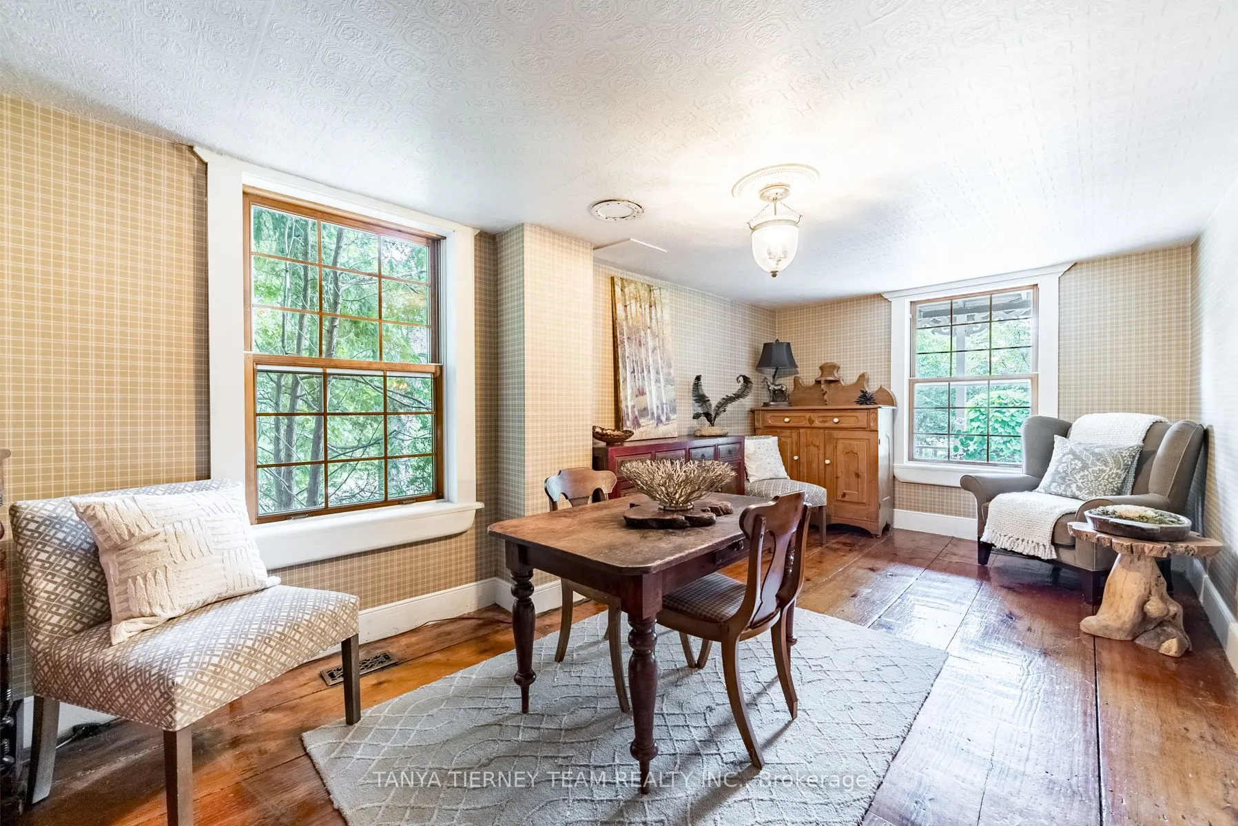 130 Myrtle Road E