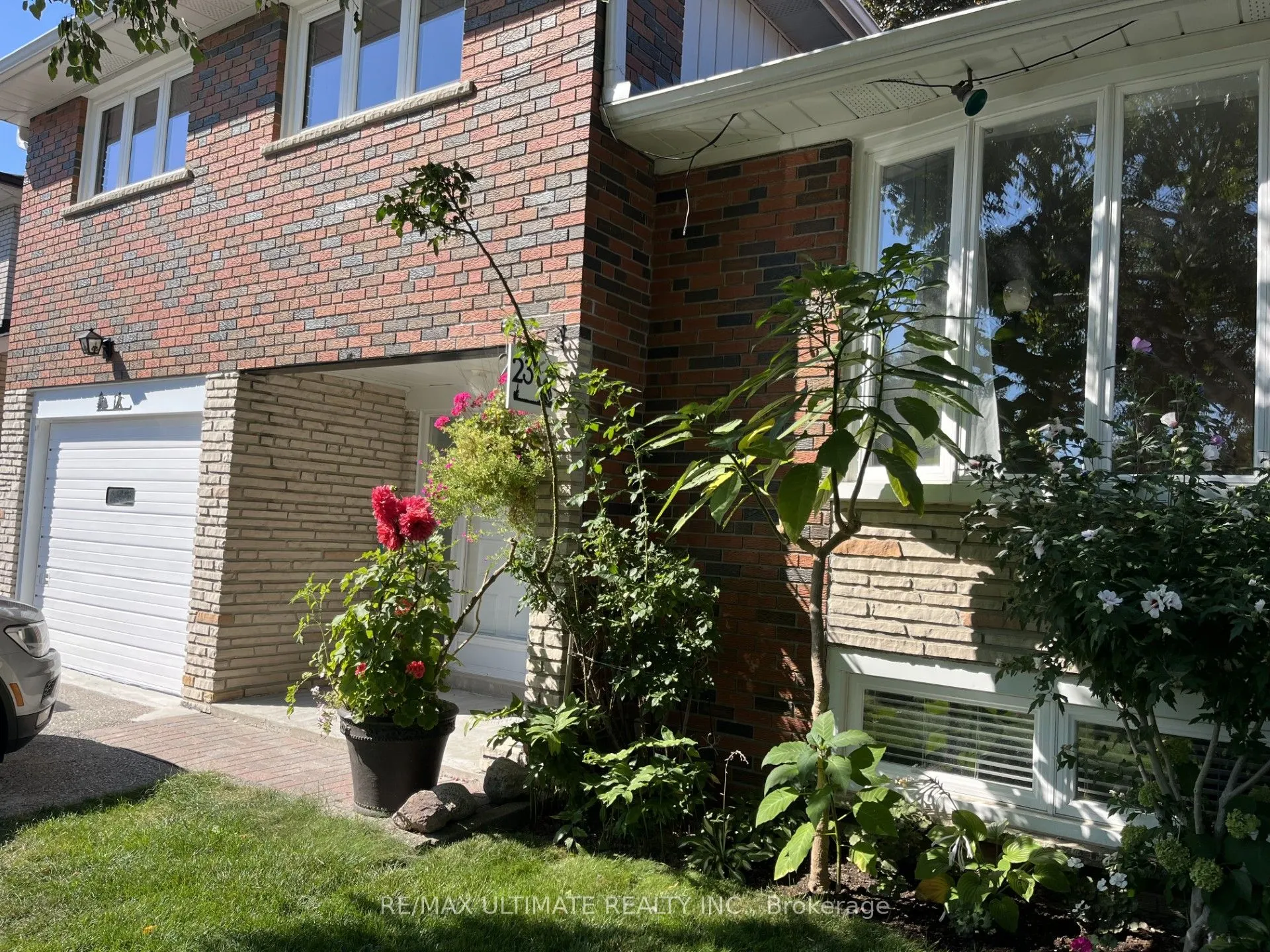 23 Munford Crescent