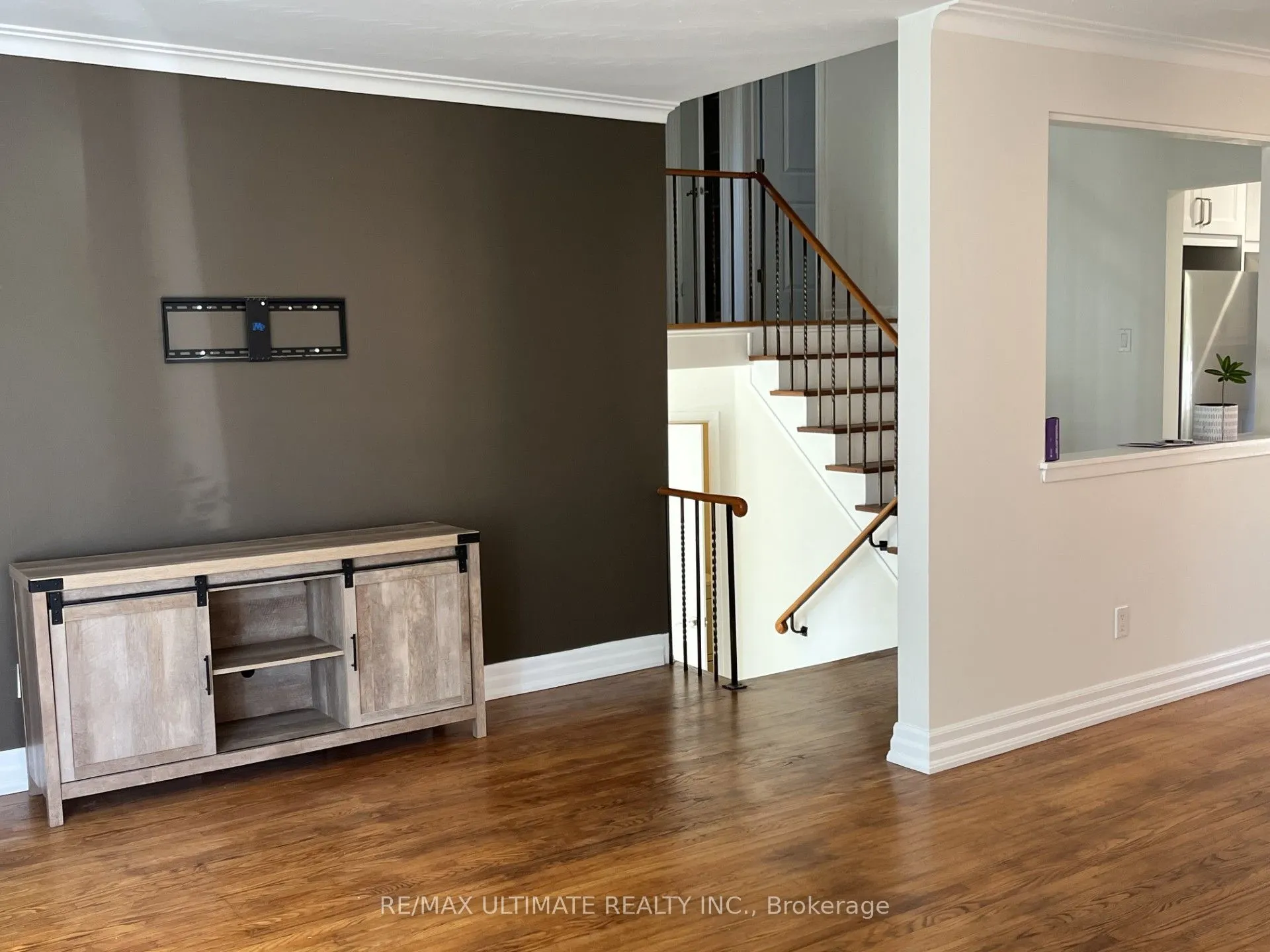 23 Munford Crescent