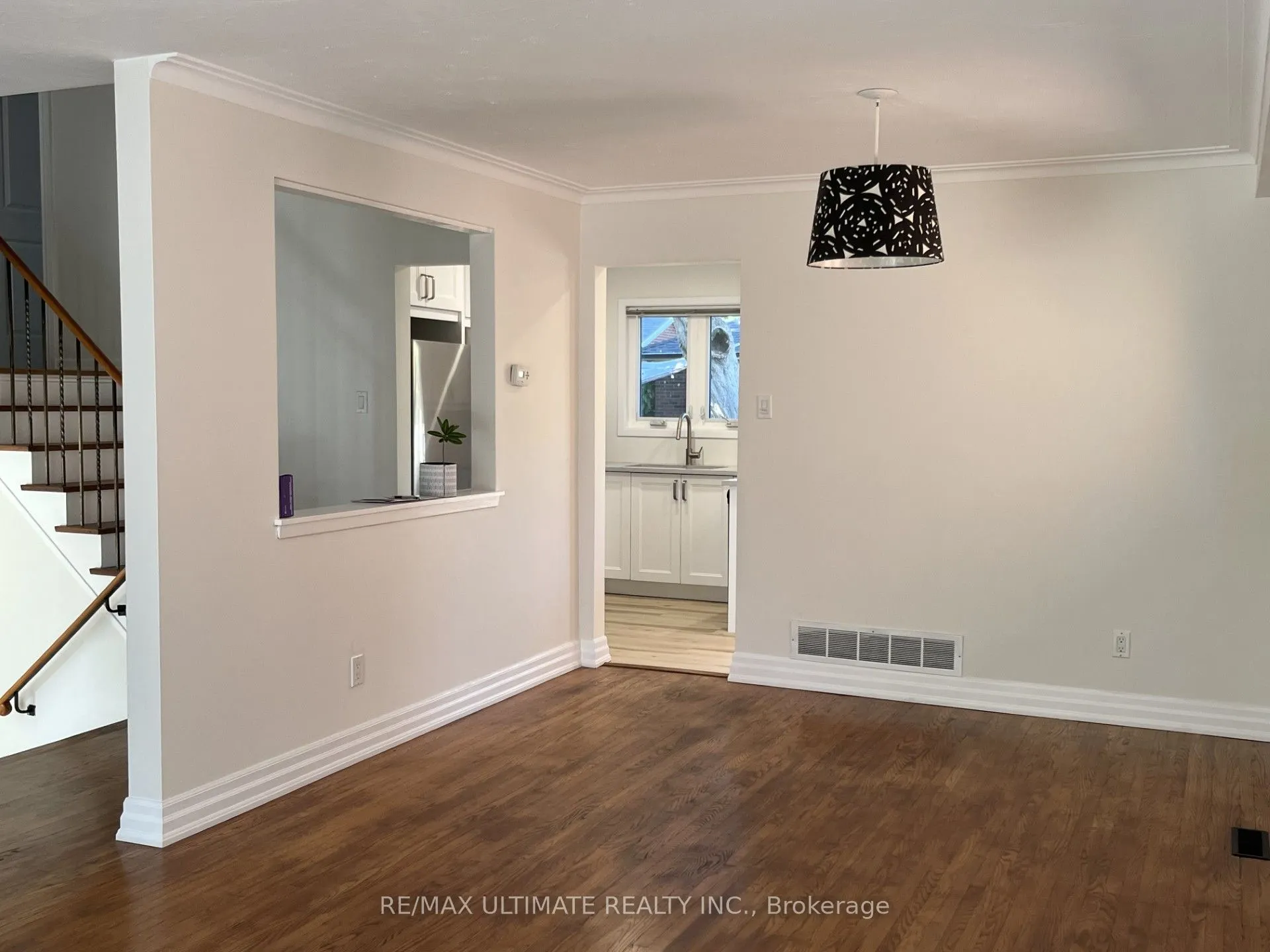 23 Munford Crescent