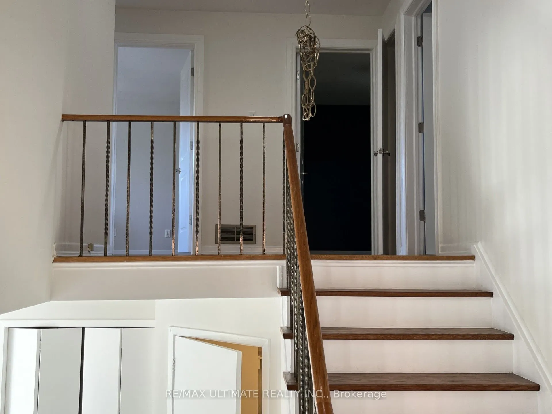23 Munford Crescent