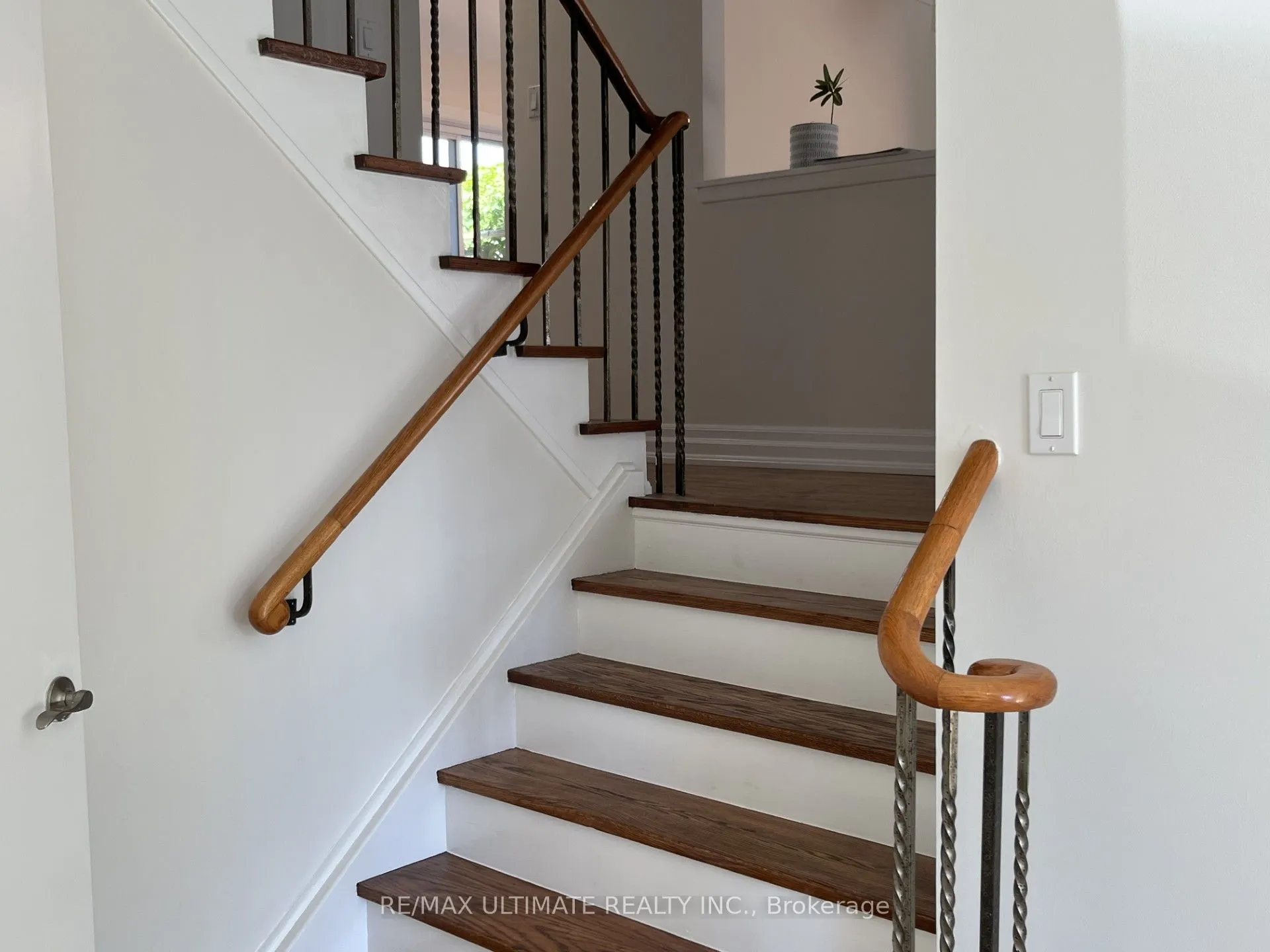 23 Munford Crescent