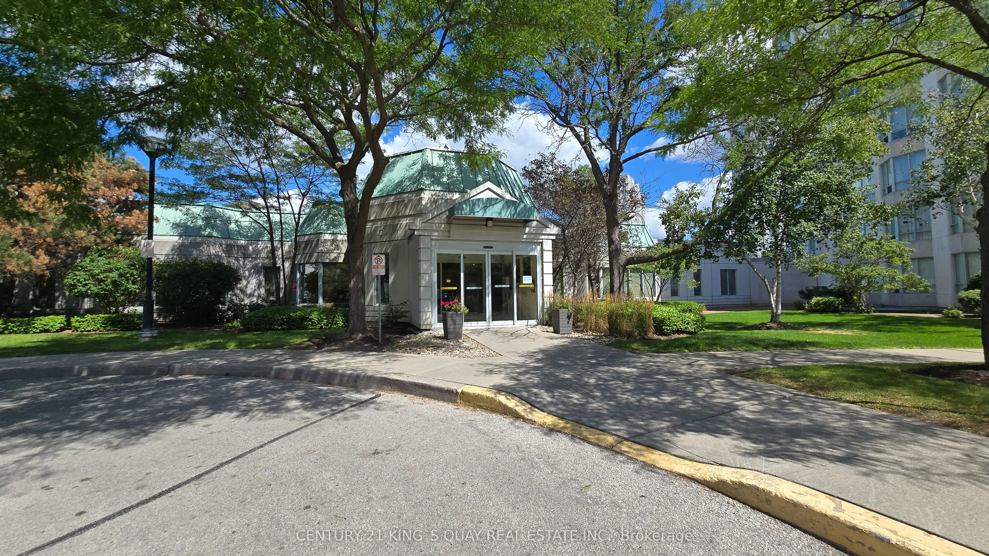 5001 Finch Avenue E, #1607