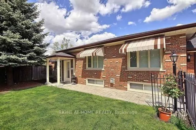 35 Hathway Drive, #Main