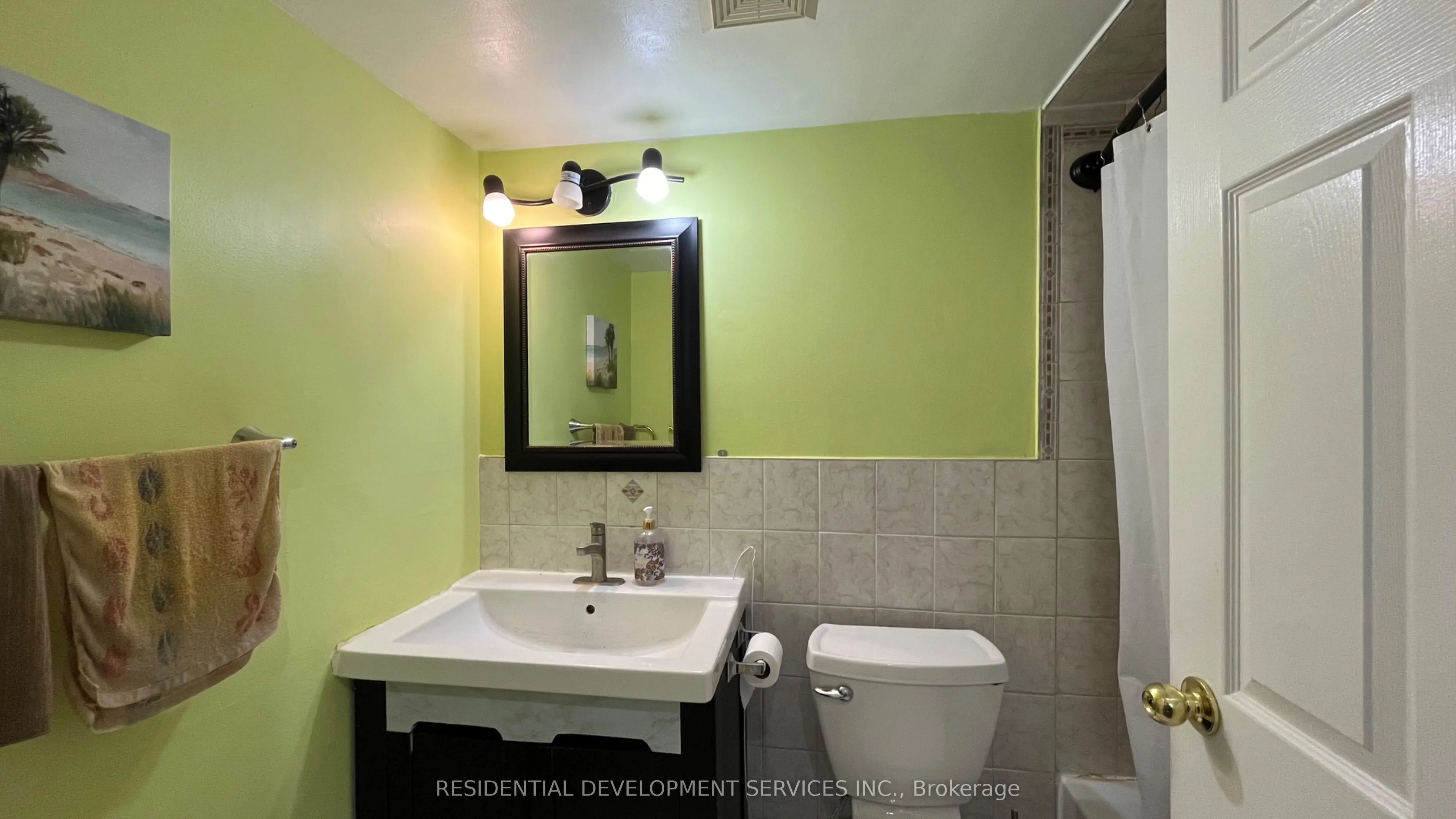 2050 Bridletowne Circle, #201