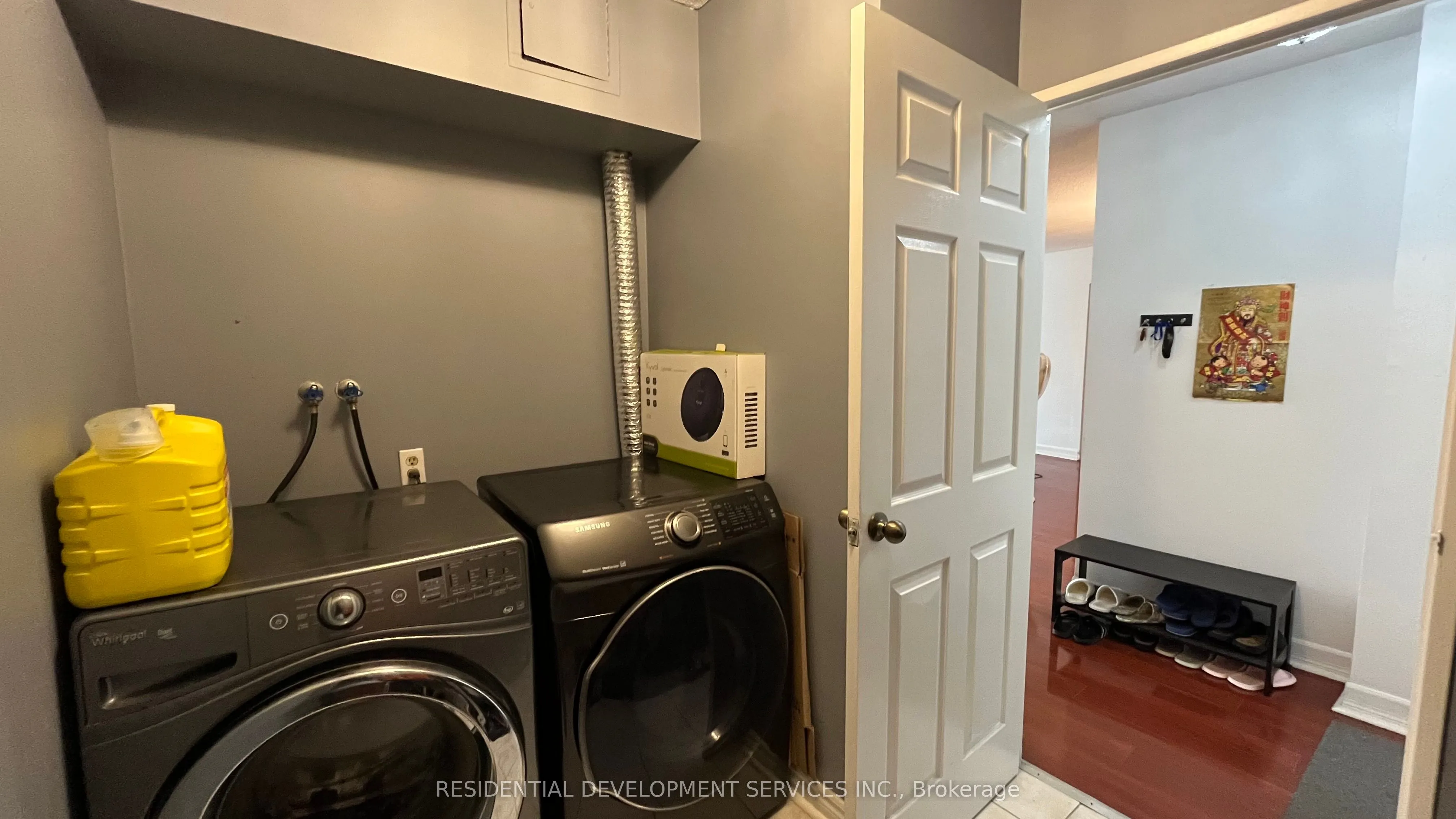 2050 Bridletowne Circle, #201