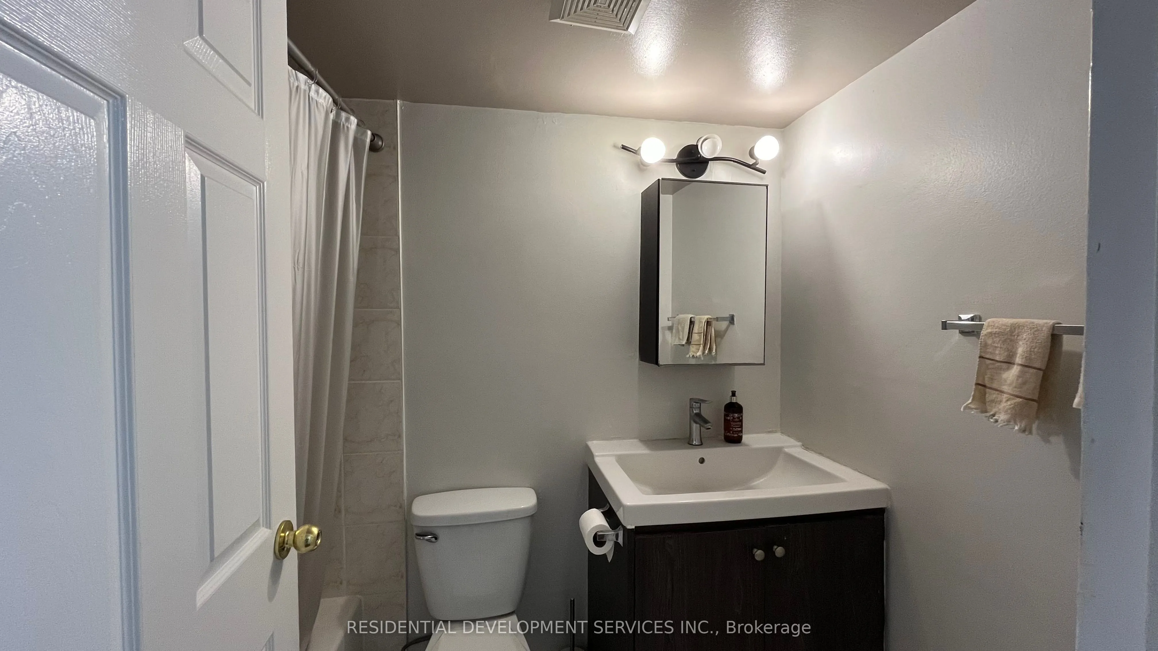 2050 Bridletowne Circle, #201