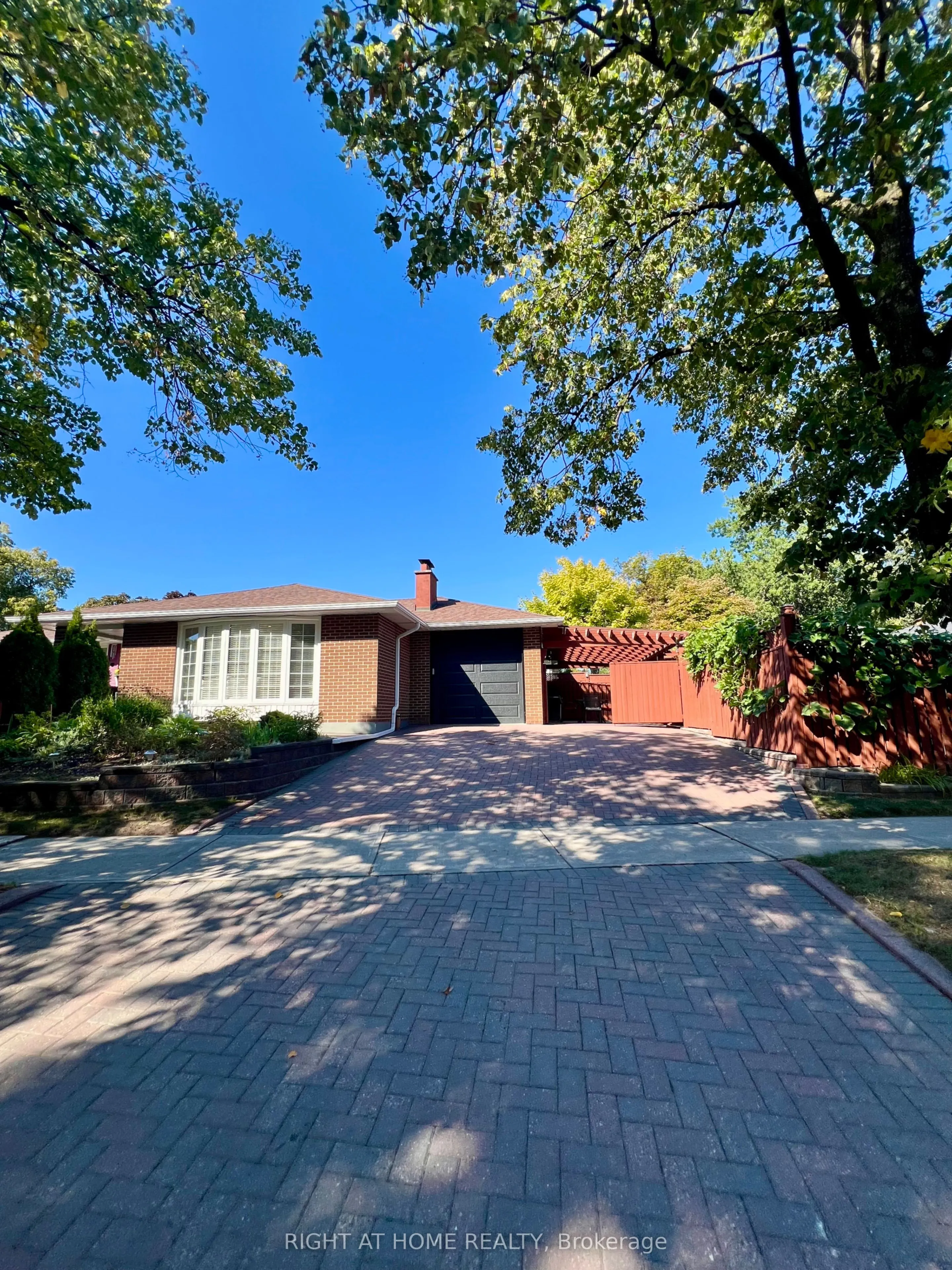 2 Richbourne Court