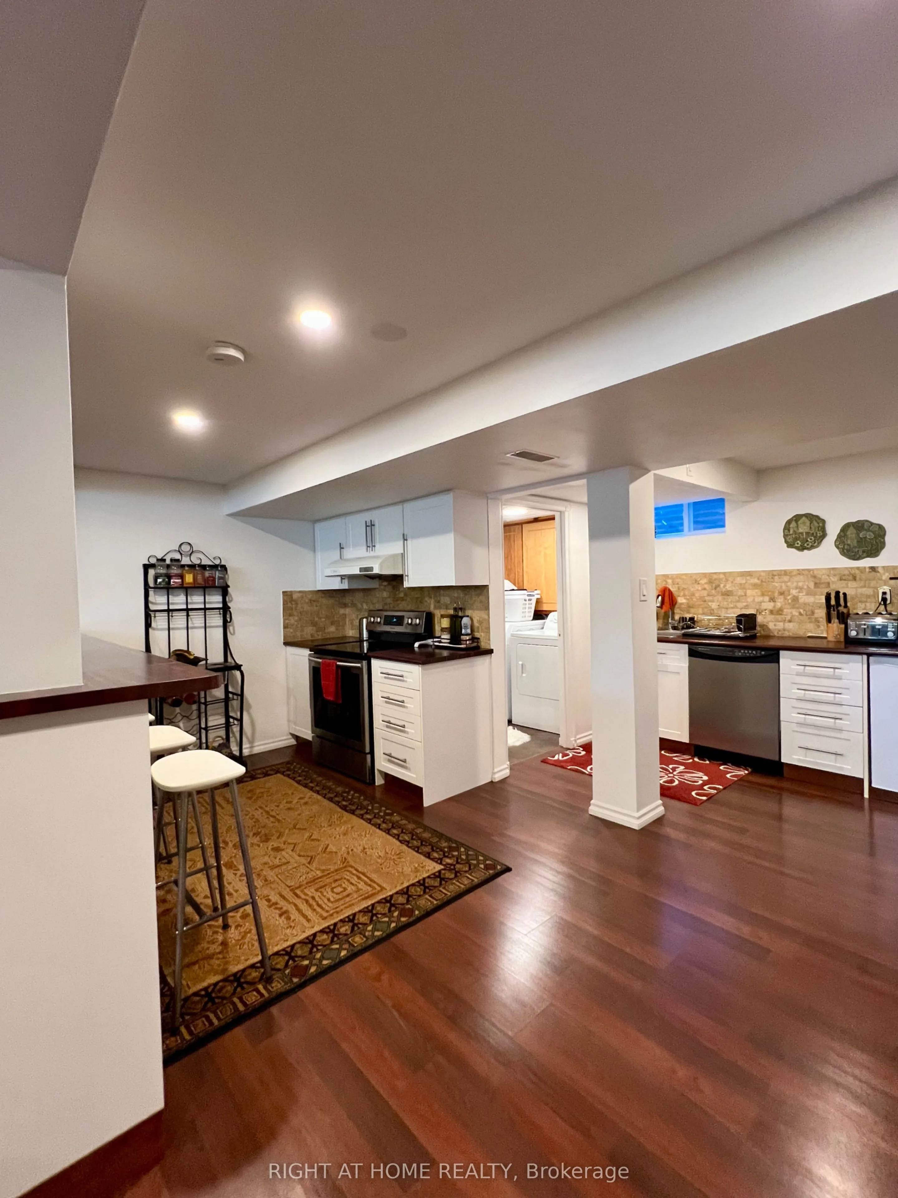 2 Richbourne Court