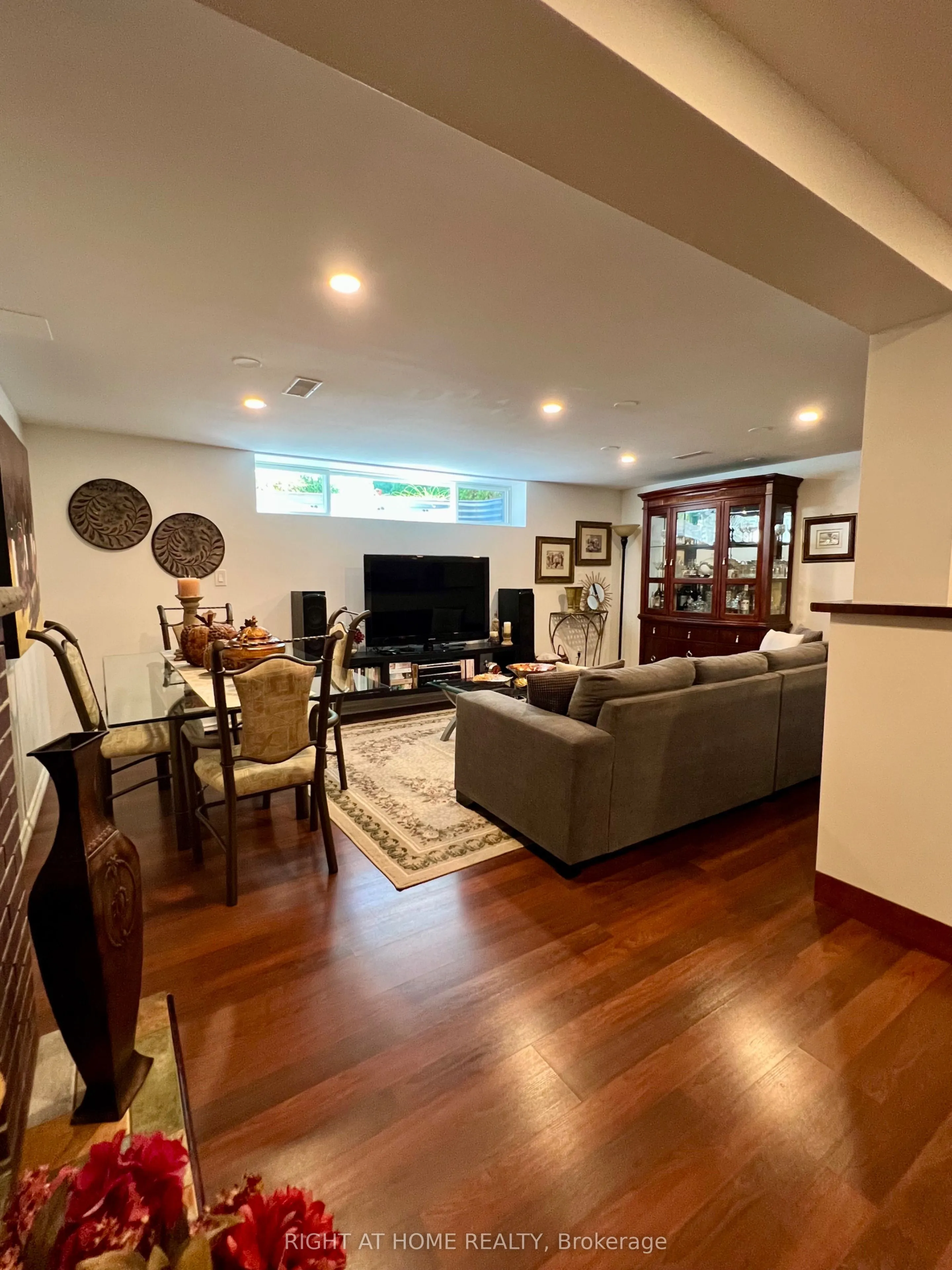 2 Richbourne Court