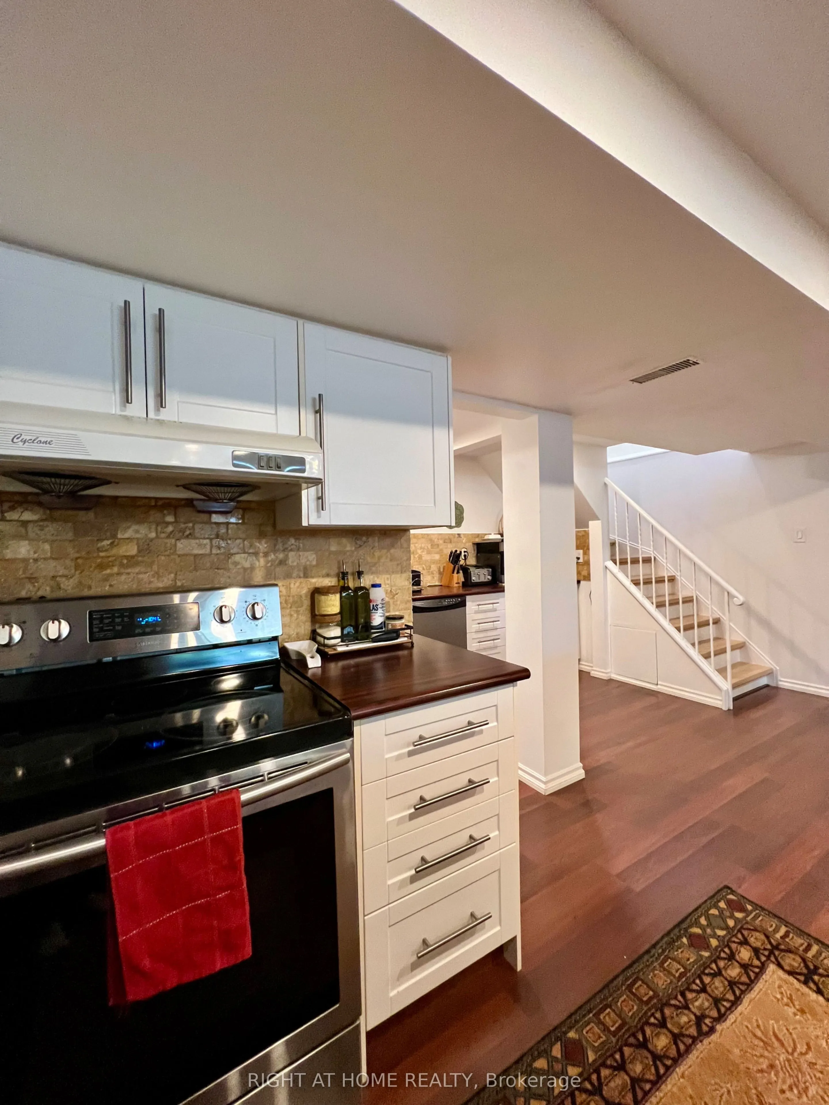 2 Richbourne Court