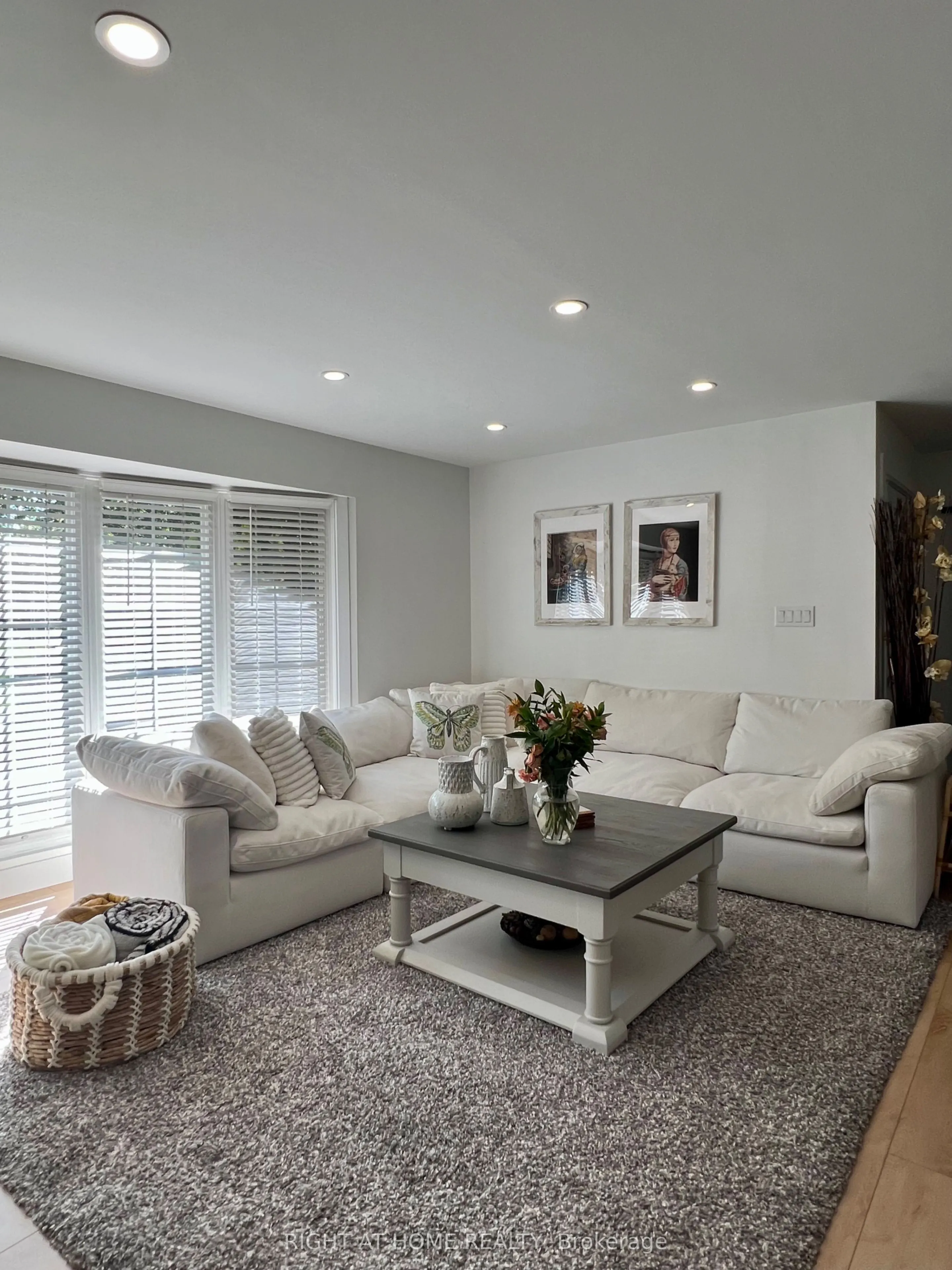 2 Richbourne Court