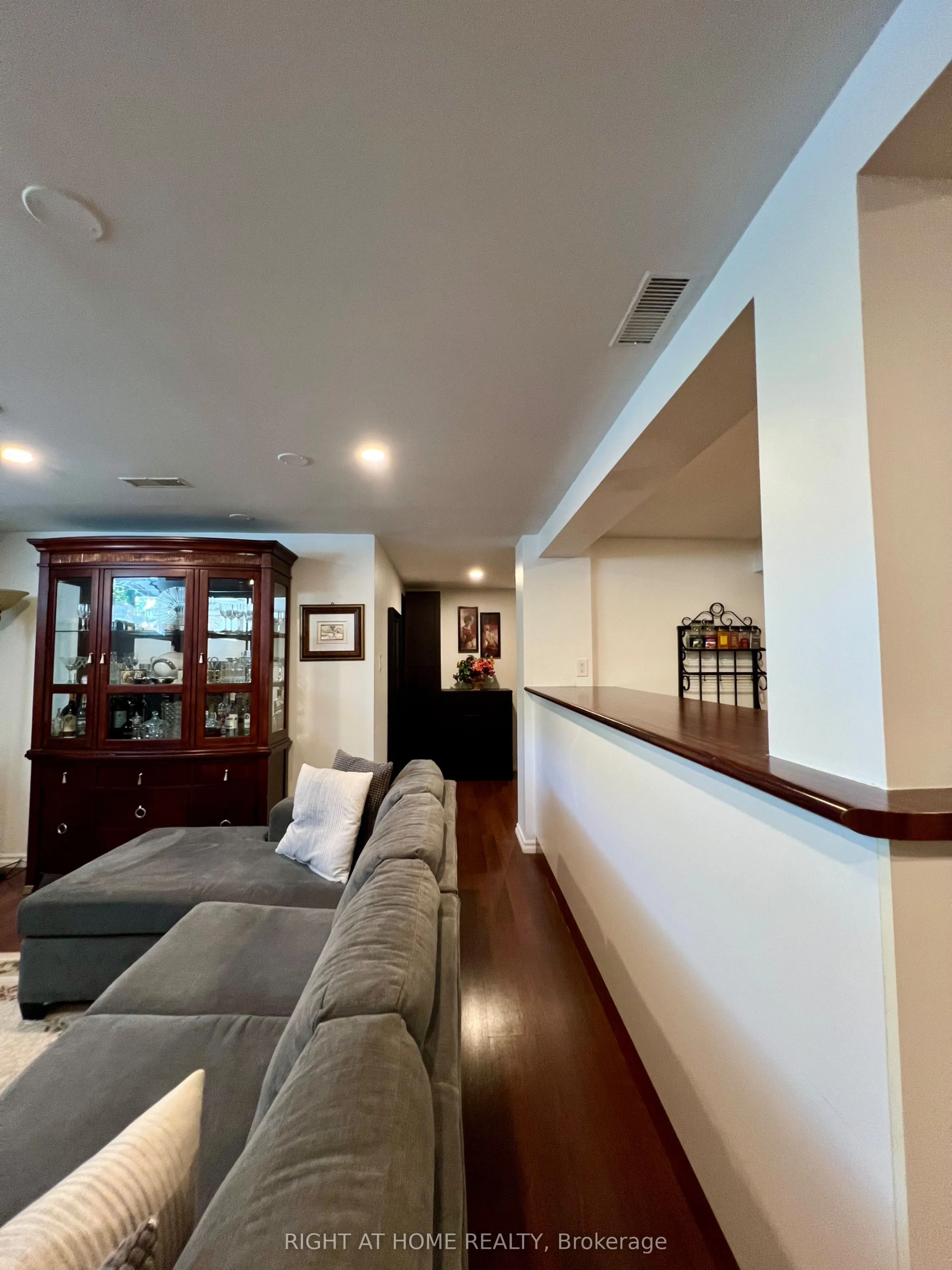 2 Richbourne Court