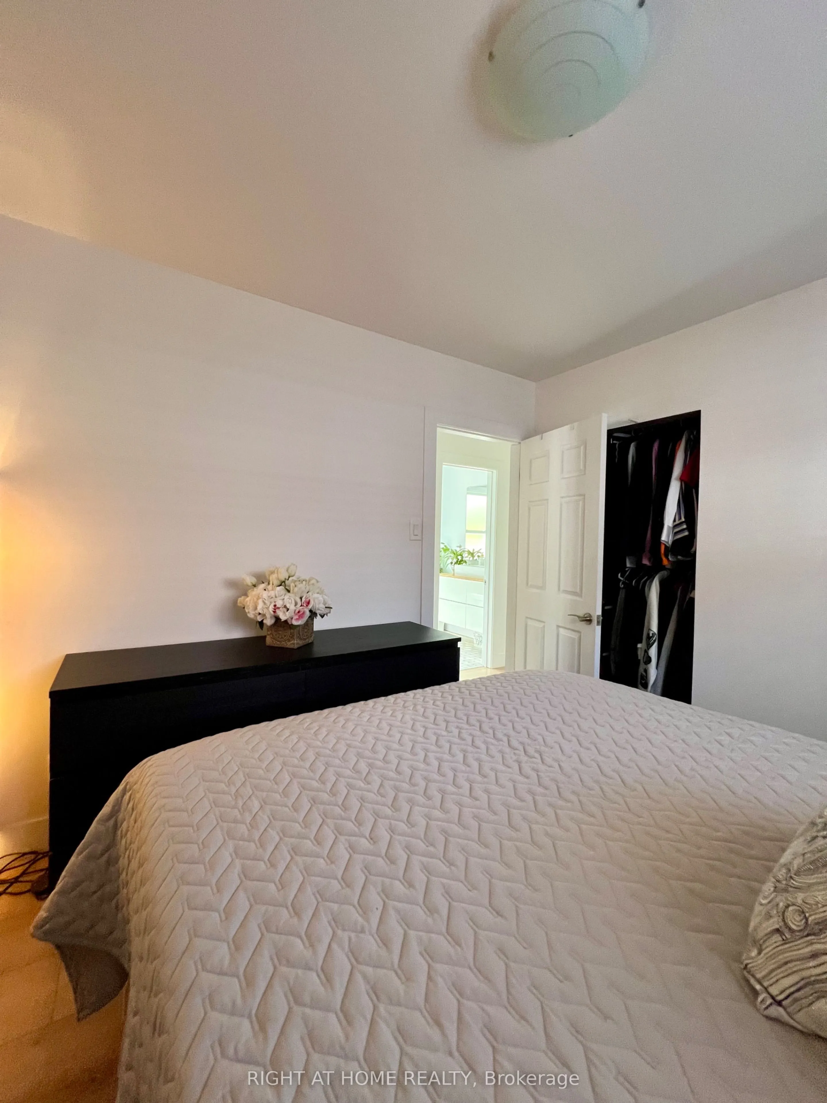 2 Richbourne Court