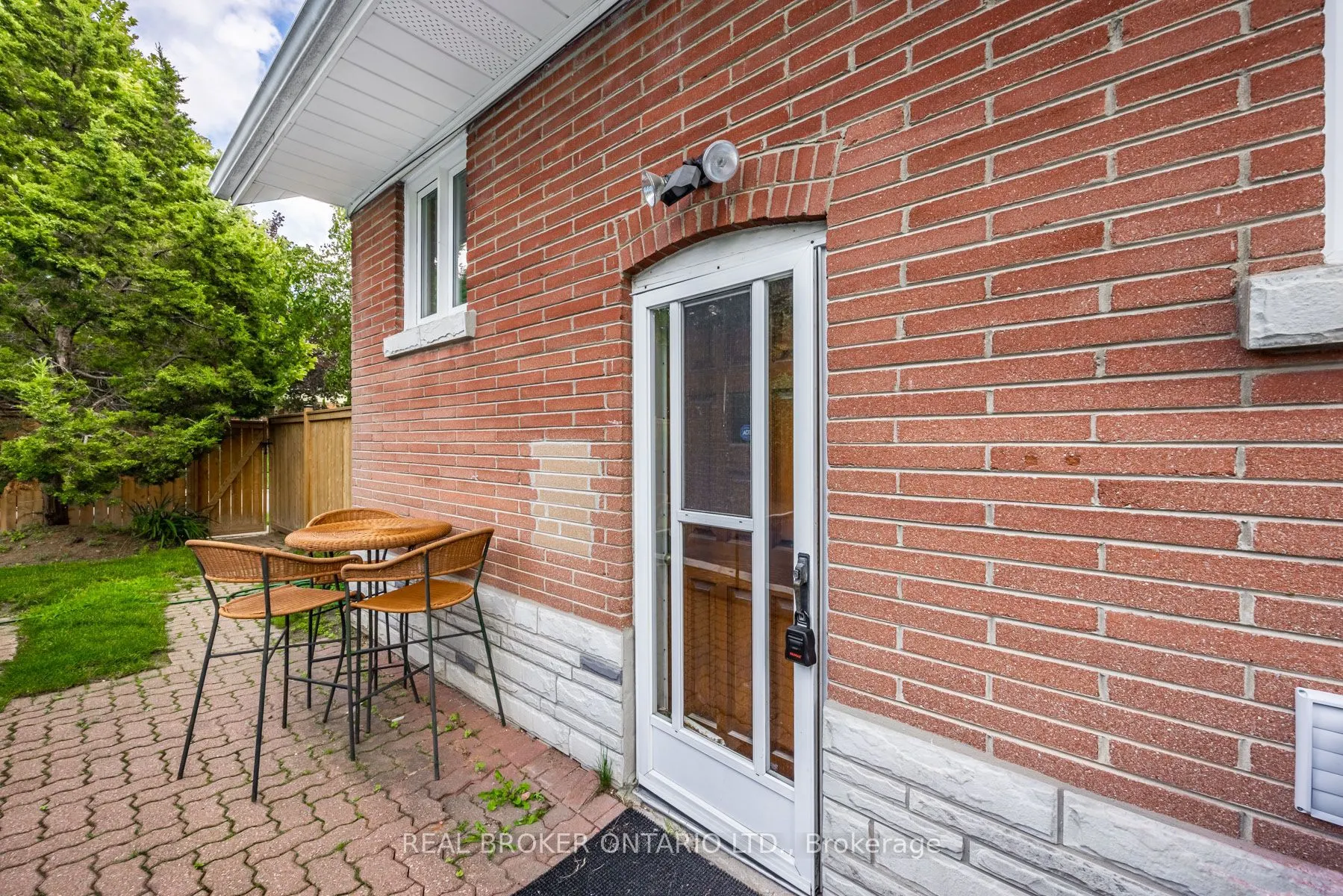 18 Shropshire Drive, #Bsmt