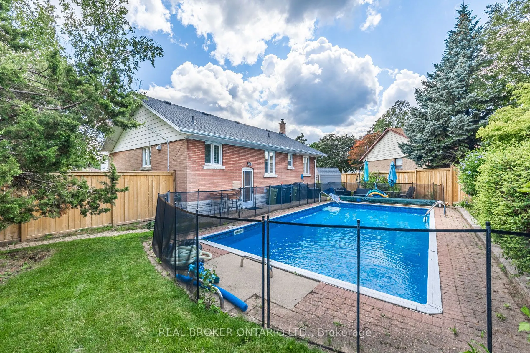 18 Shropshire Drive, #Bsmt