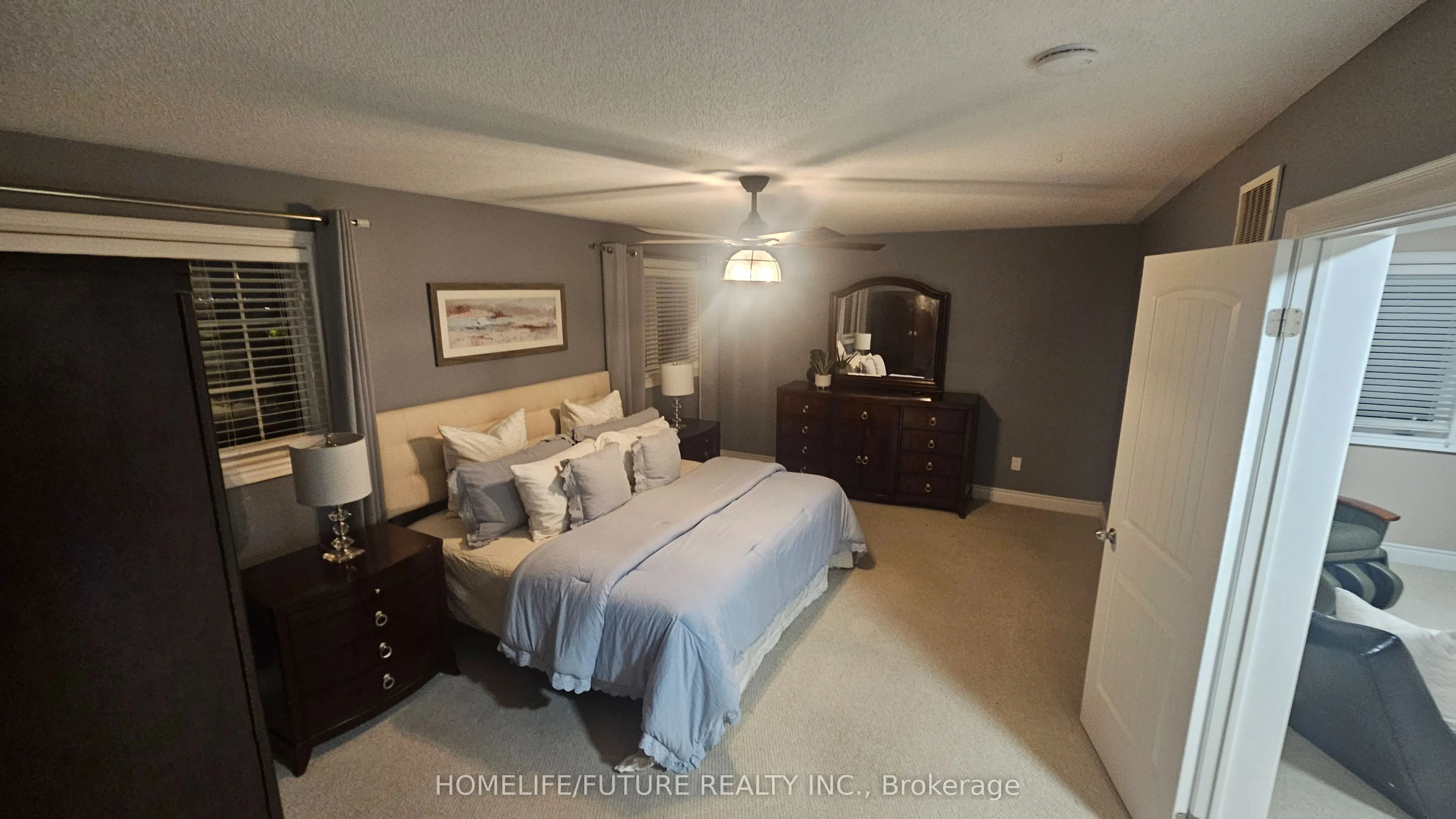 2076 Queensbury Drive