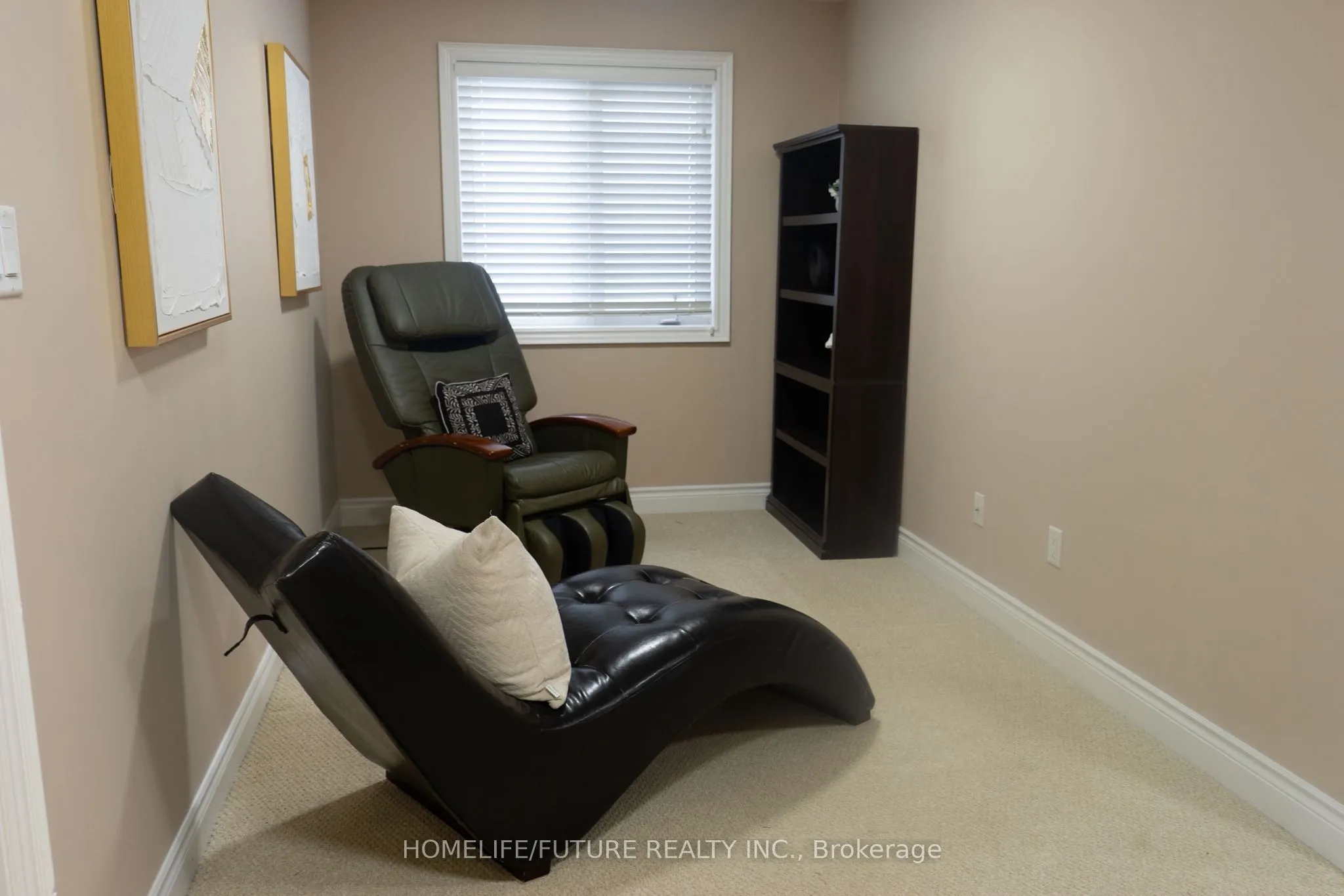 2076 Queensbury Drive