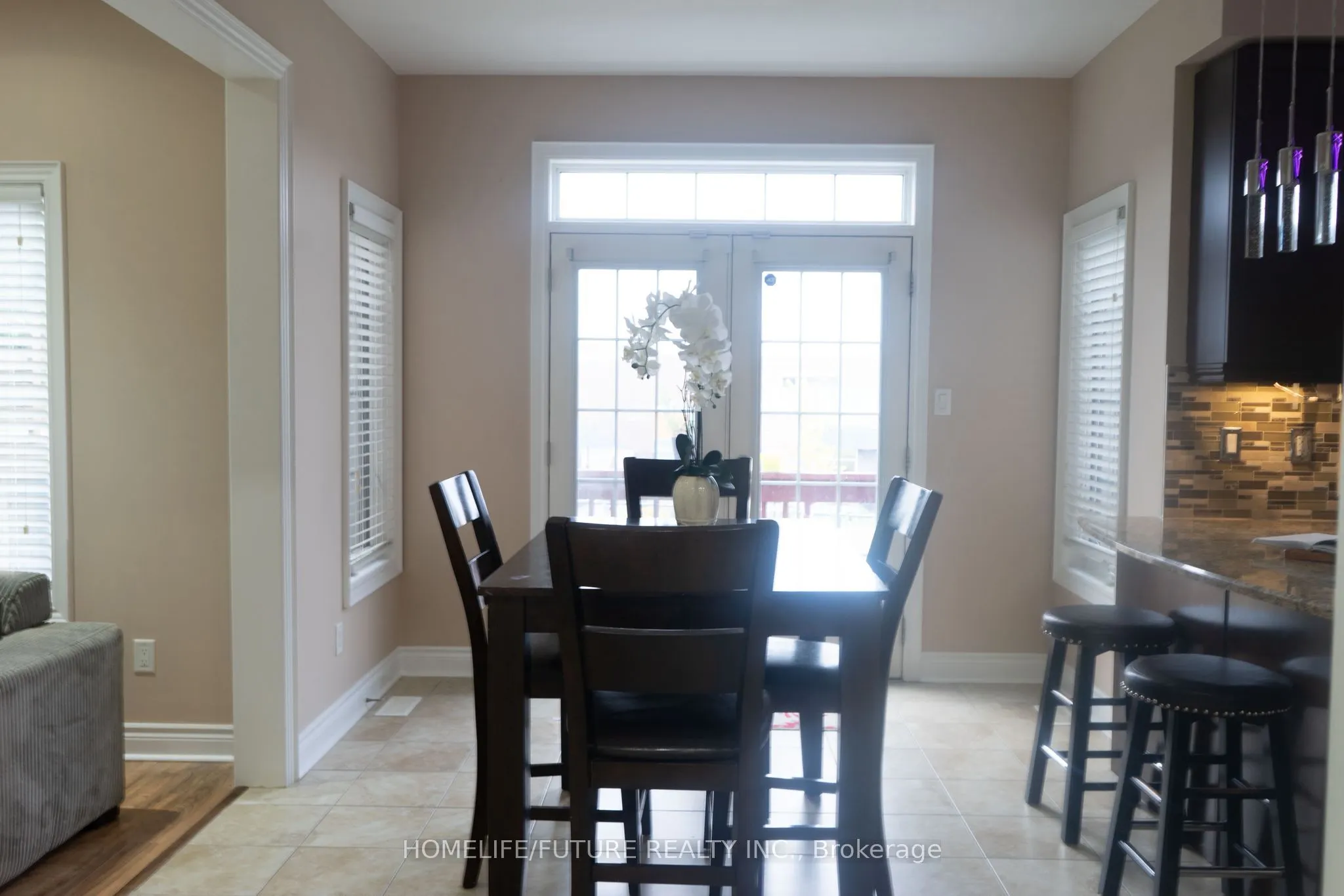 2076 Queensbury Drive