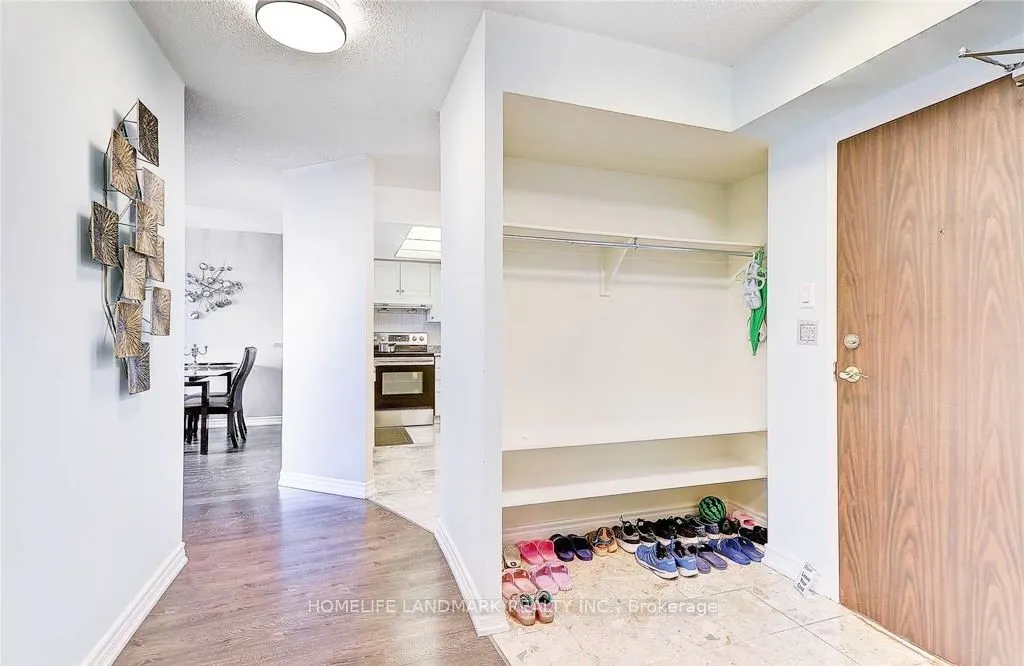 350 Alton Towers Circle, #1906
