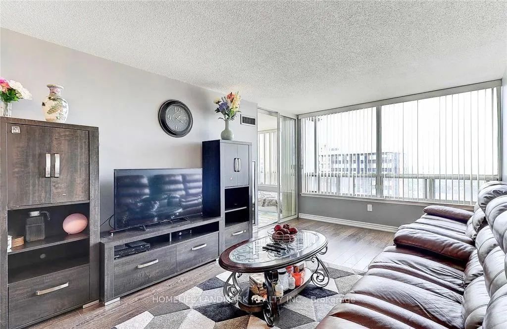 350 Alton Towers Circle, #1906