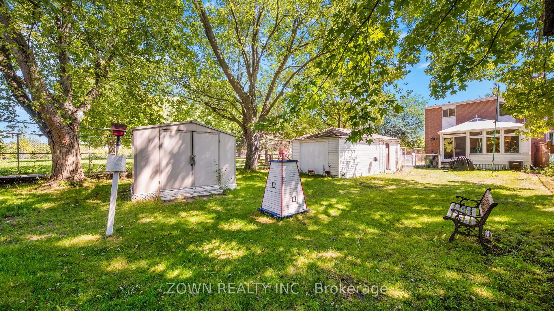 118 Chestnut Crescent