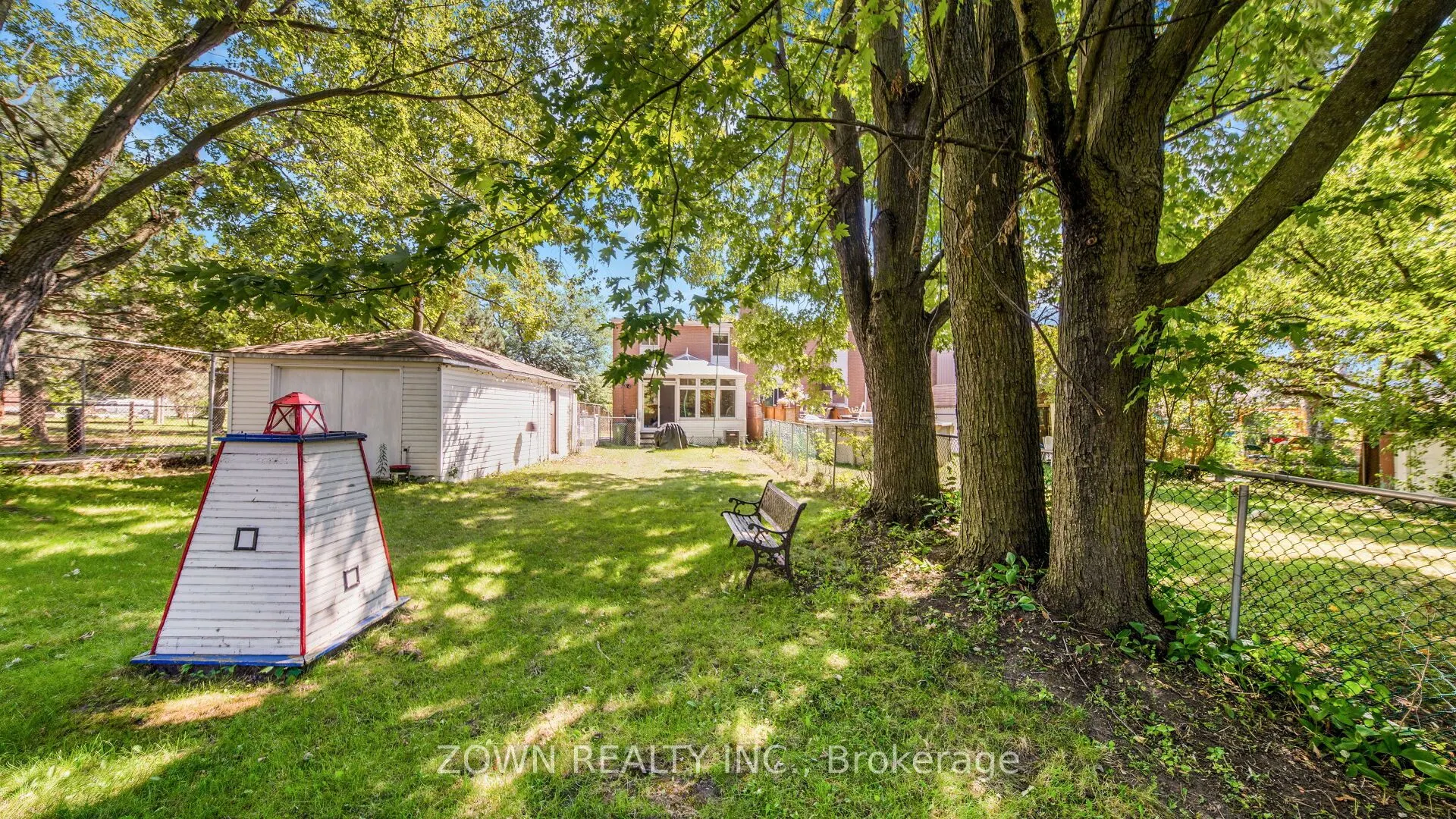 118 Chestnut Crescent