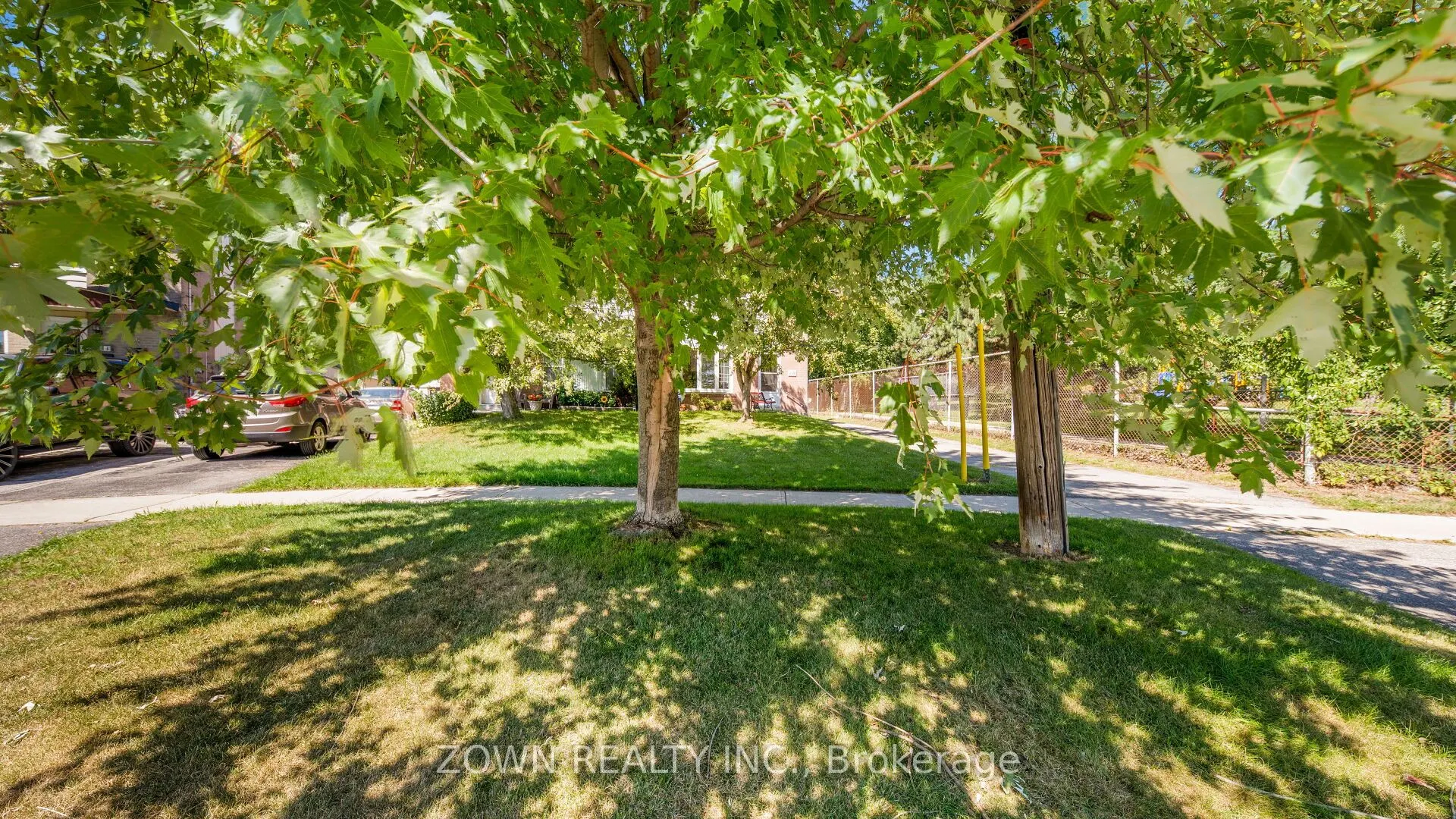 118 Chestnut Crescent