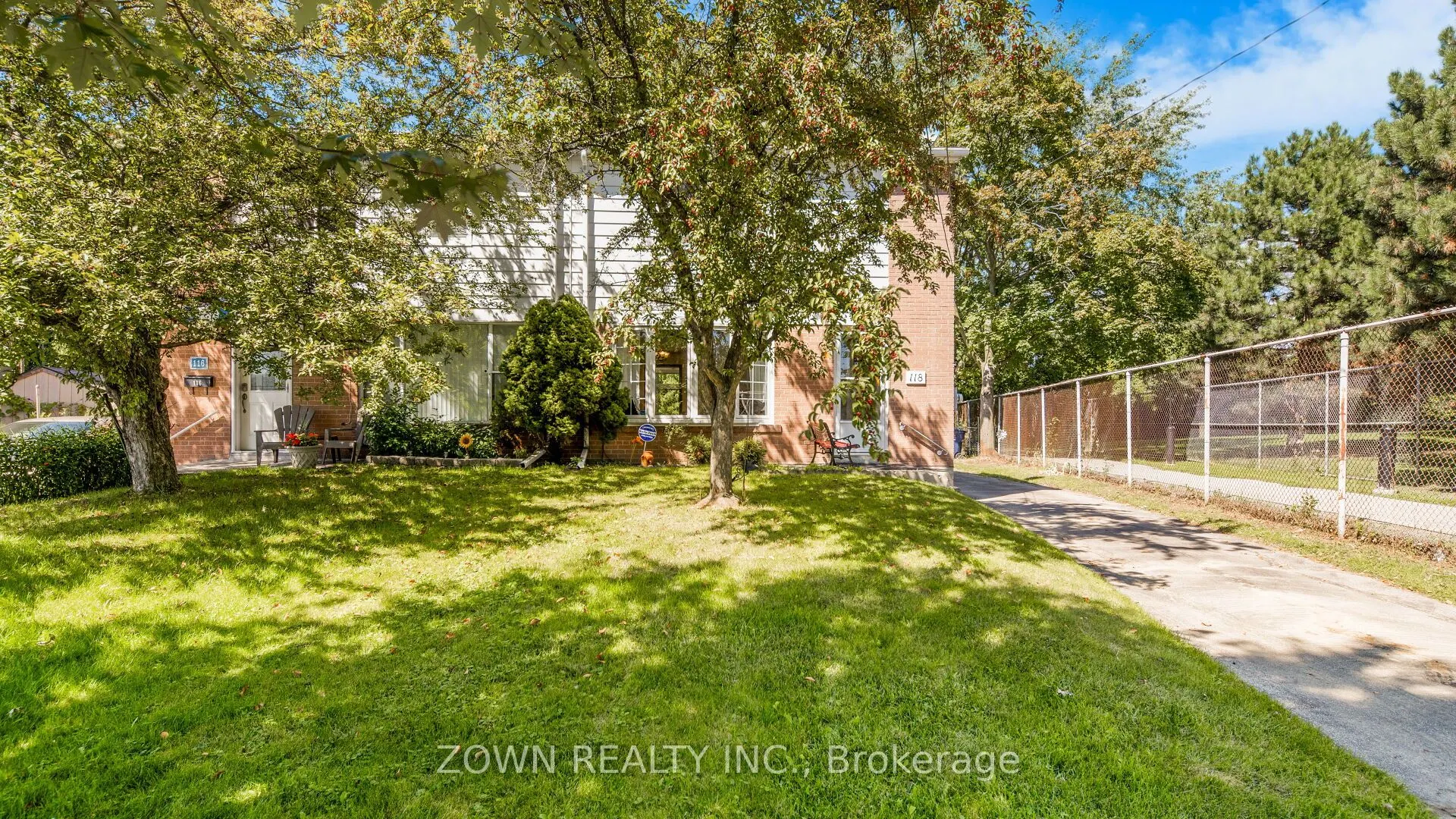 118 Chestnut Crescent