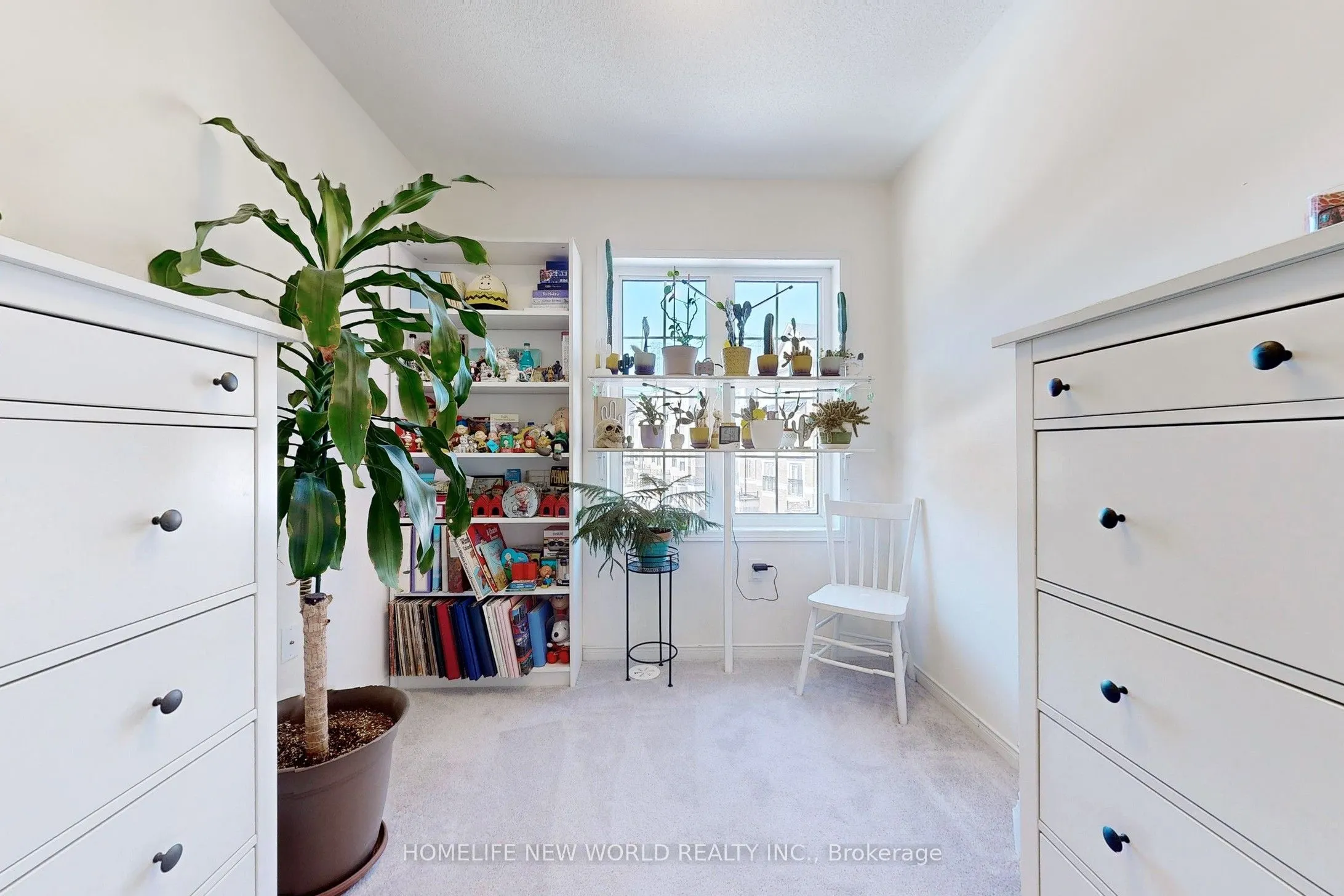 2657 Deputy Minister Path, #29