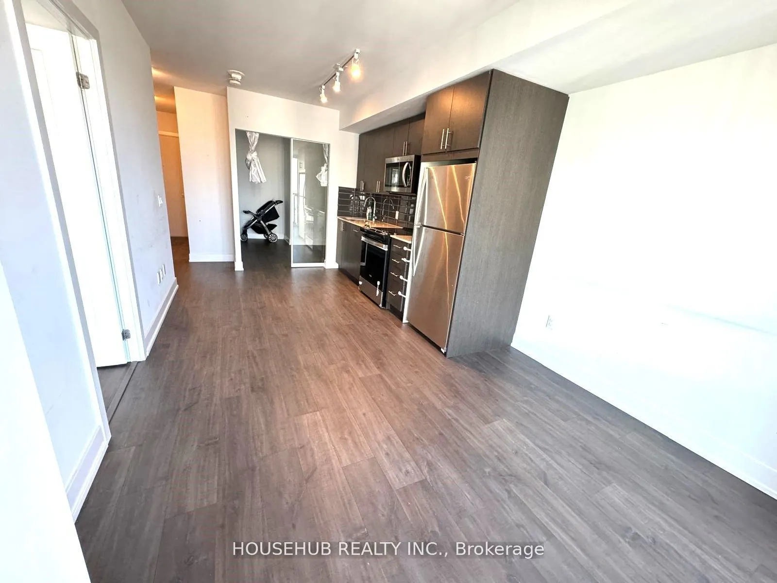 2550 Simcoe Street N, #2414