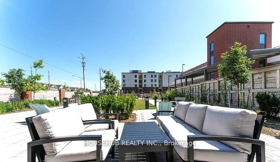 2550 Simcoe Street N, #2414
