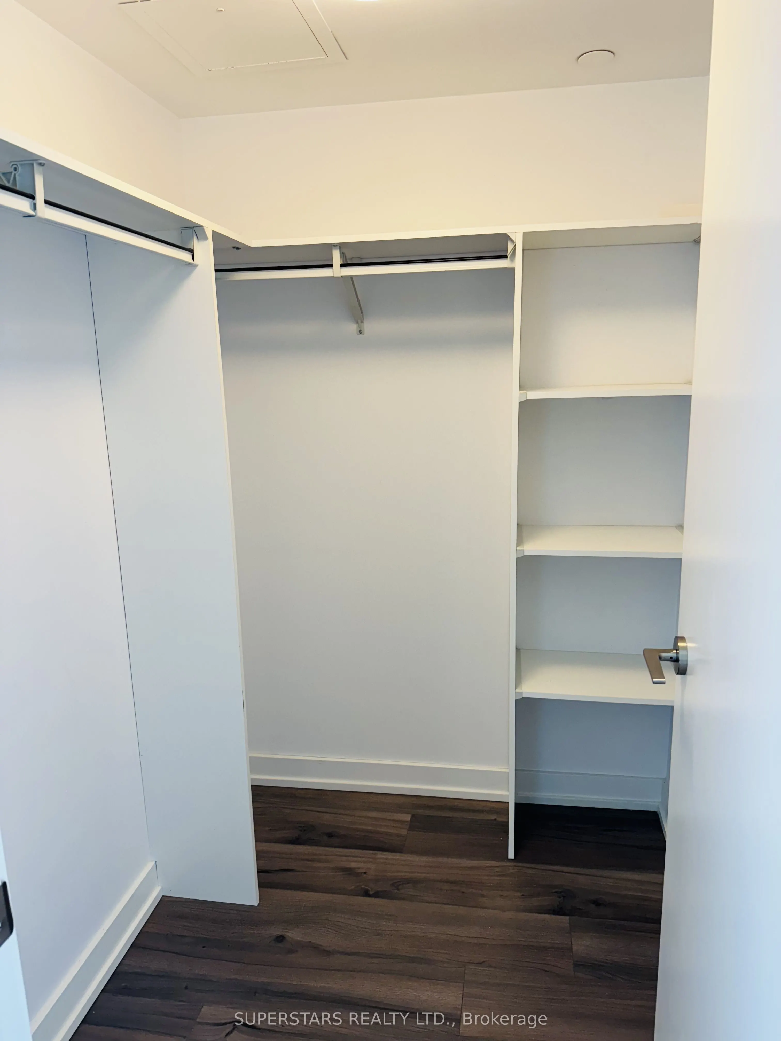 8 Trent Avenue, #1007