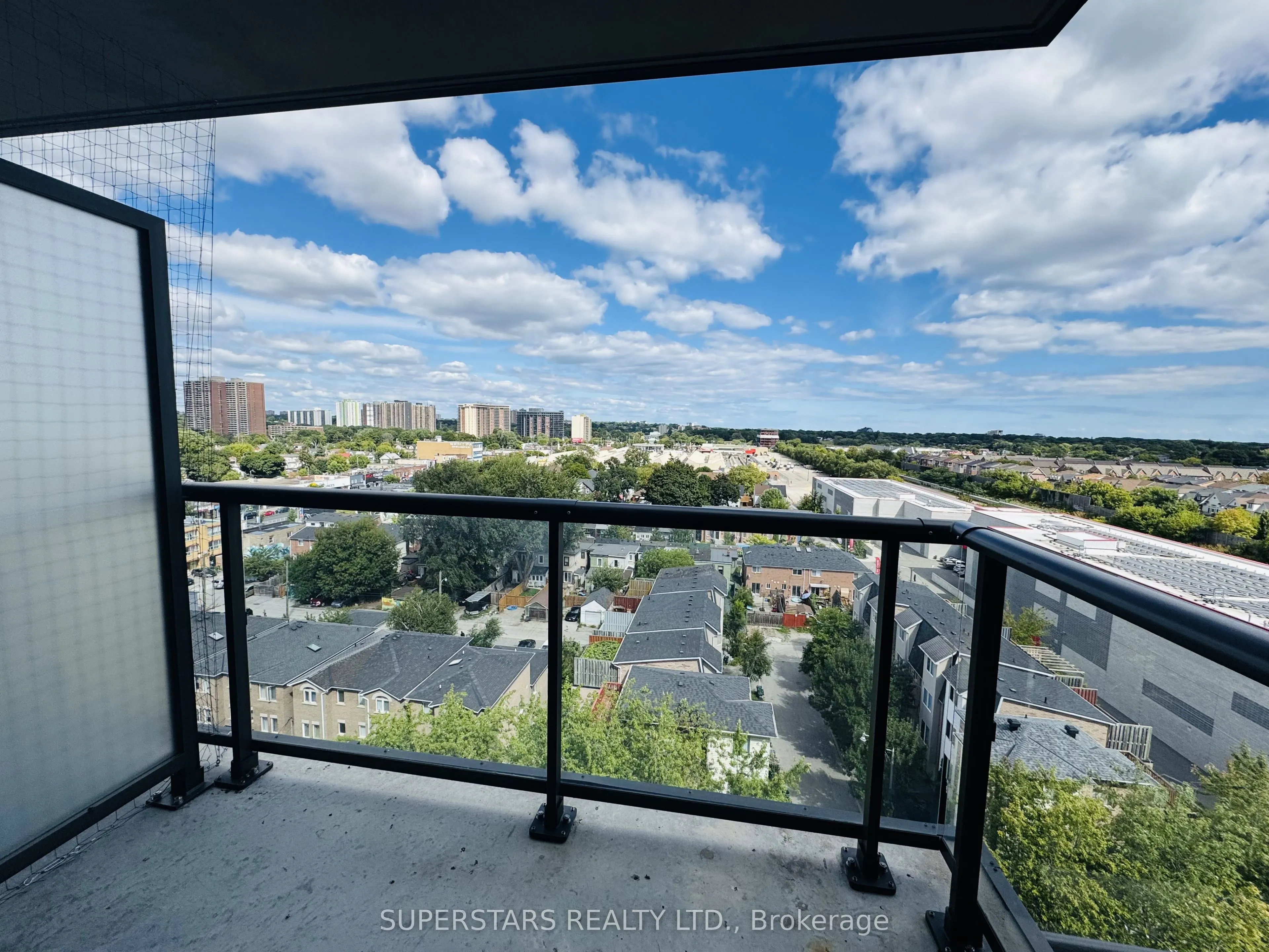 8 Trent Avenue, #1007