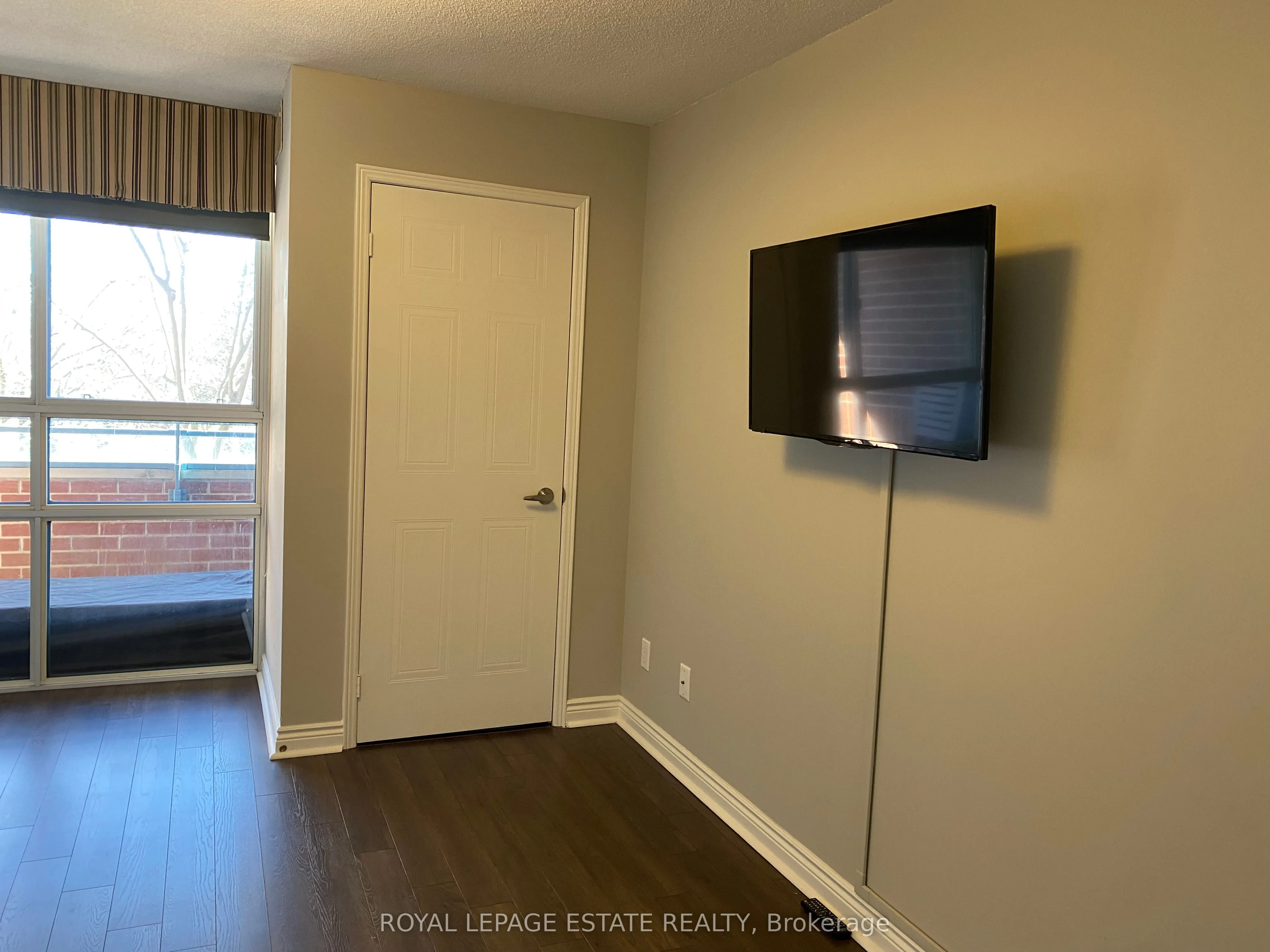 1091 Kingston Road, #420