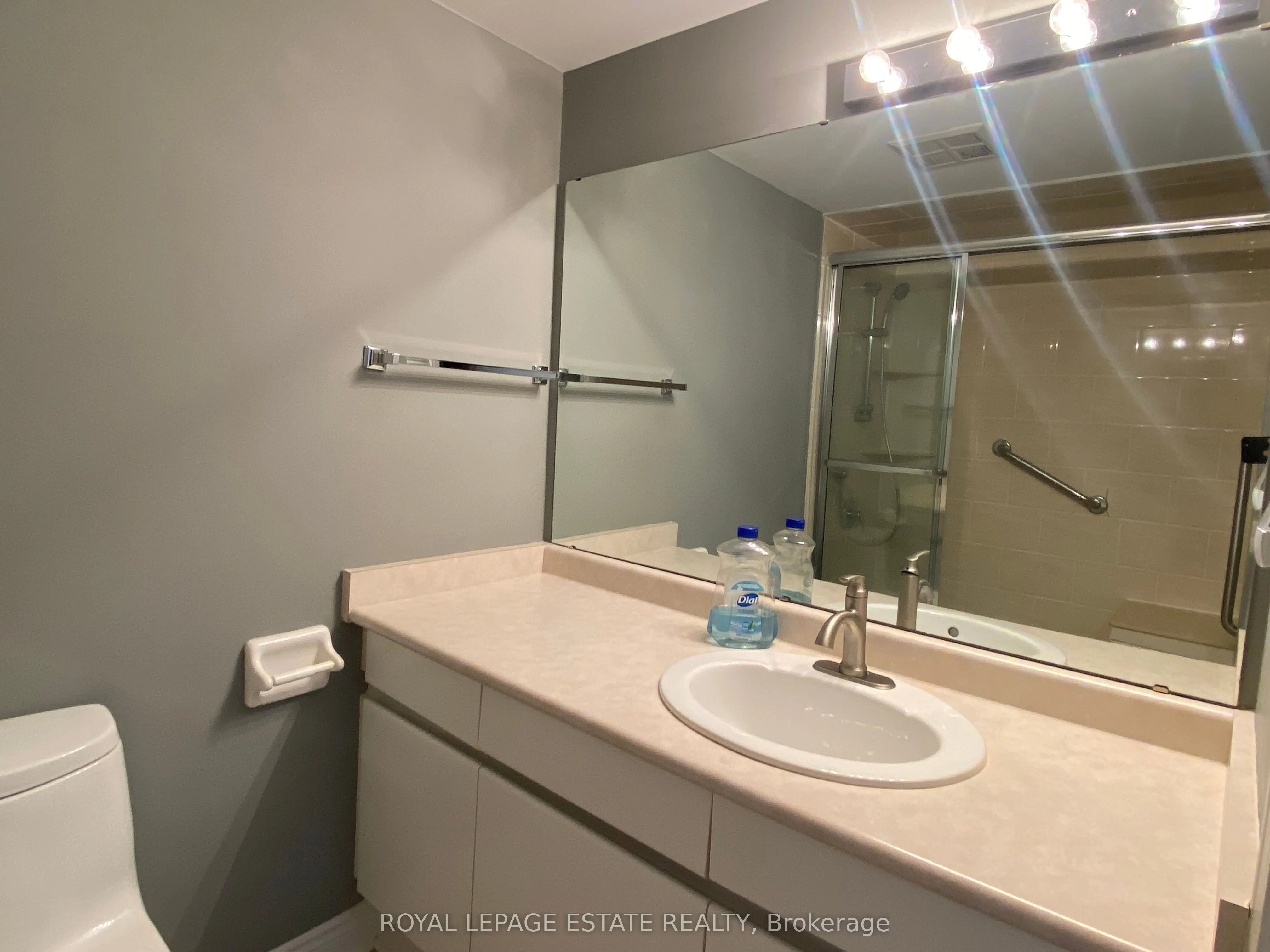 1091 Kingston Road, #420