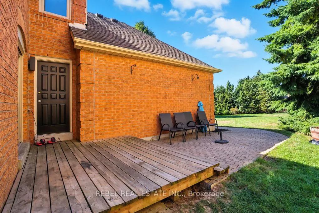 1 Maplewood Drive