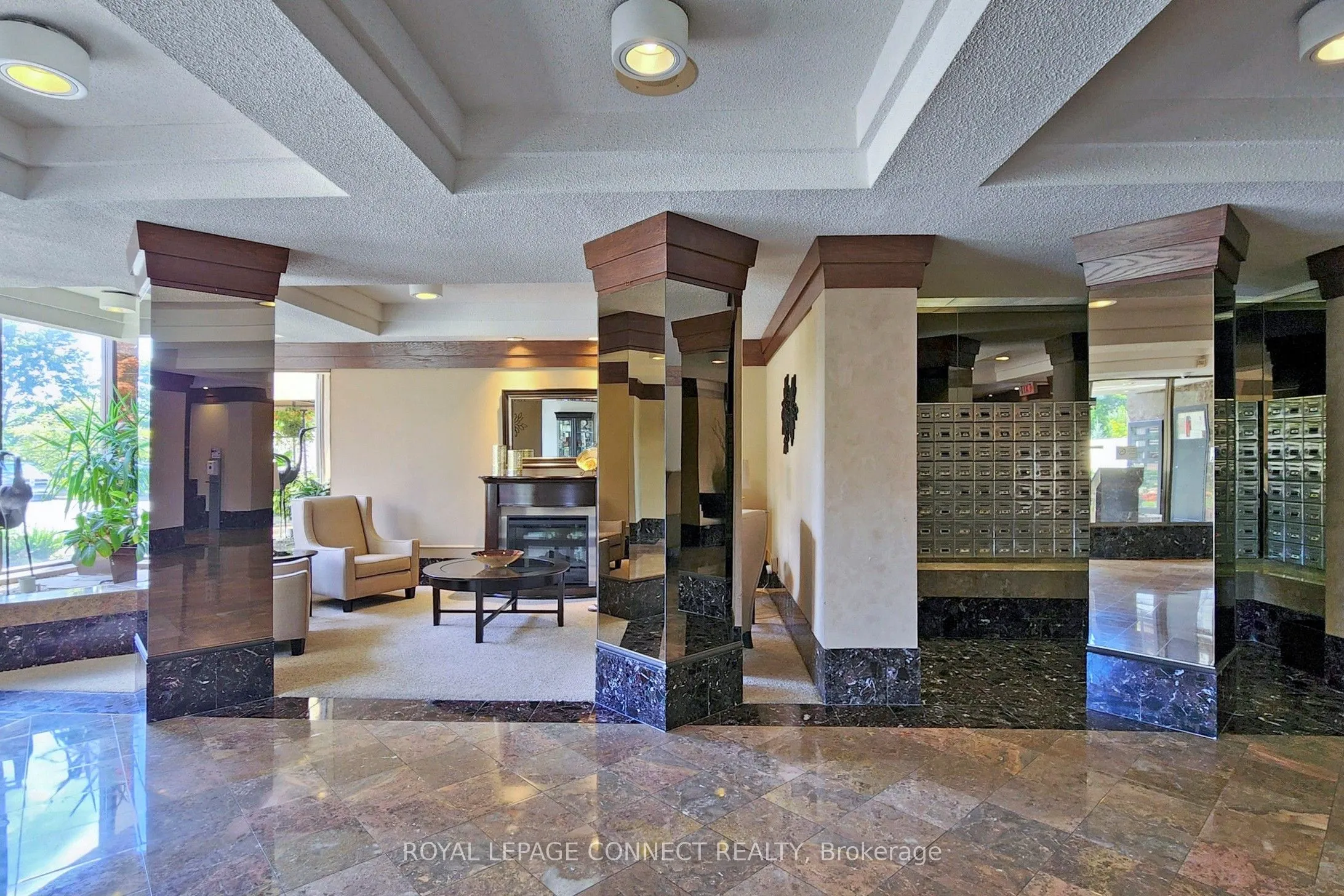1890 Valley Farm Road, #901