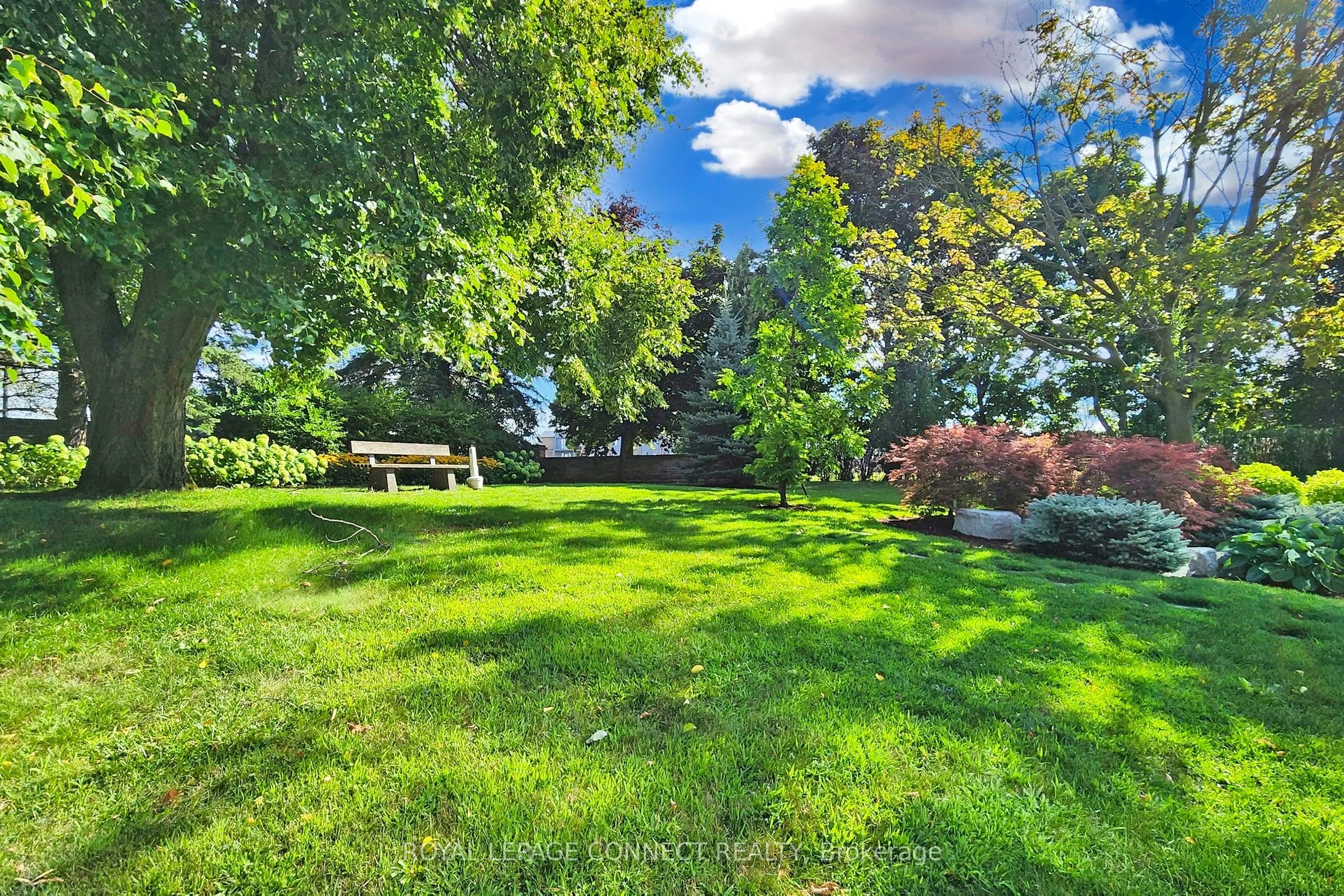 1890 Valley Farm Road, #901