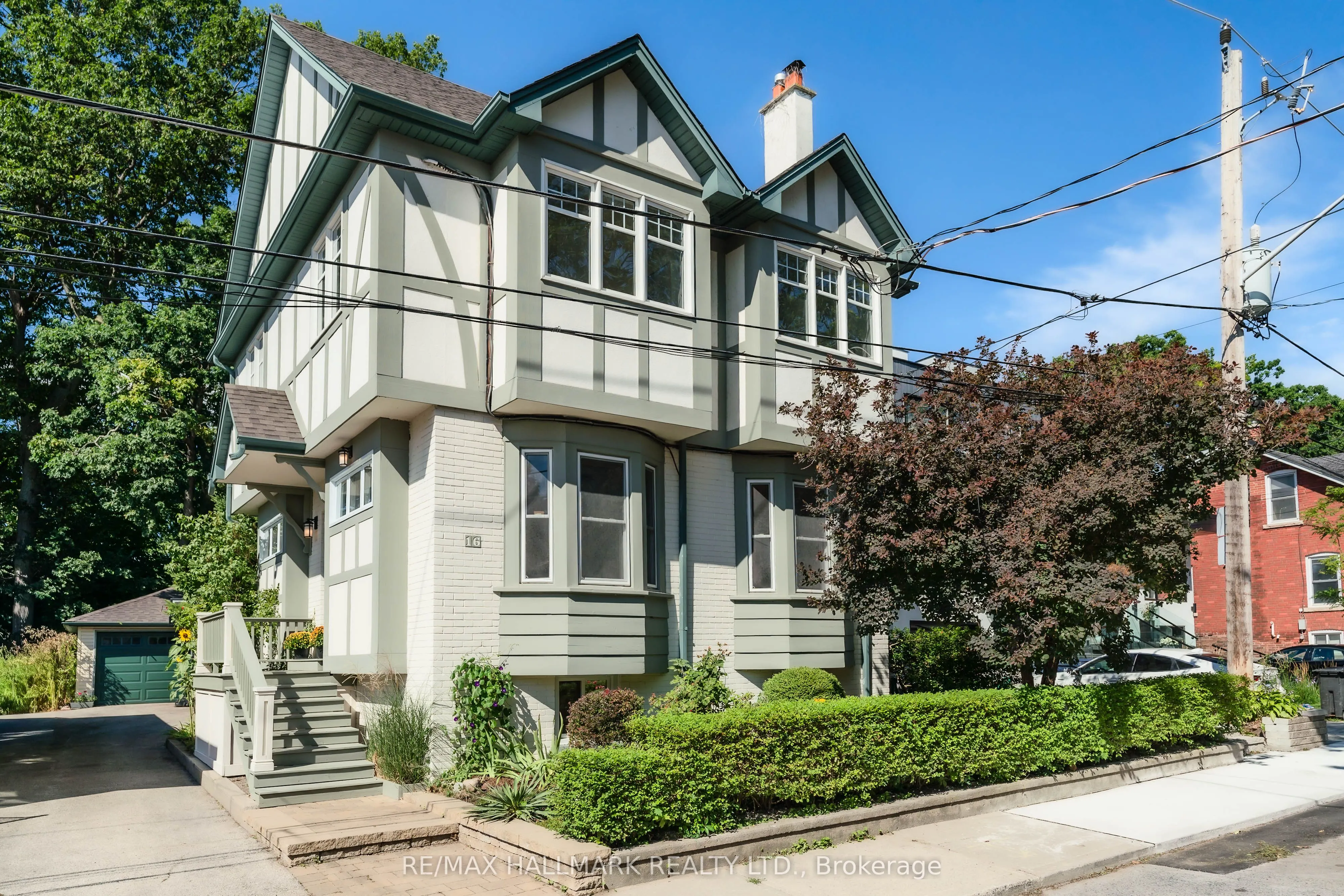 16 Haig Avenue